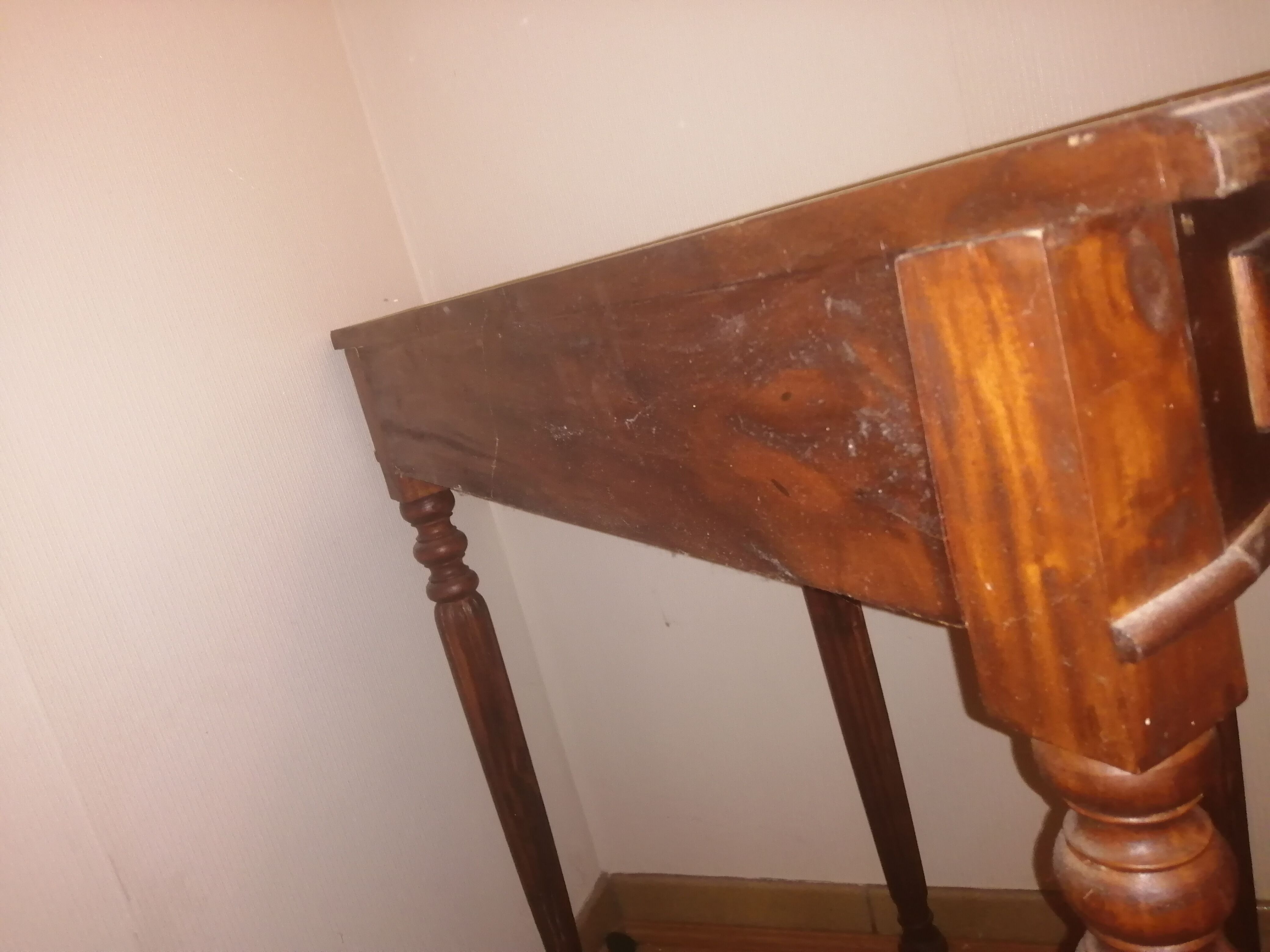 Half-moon wooden console