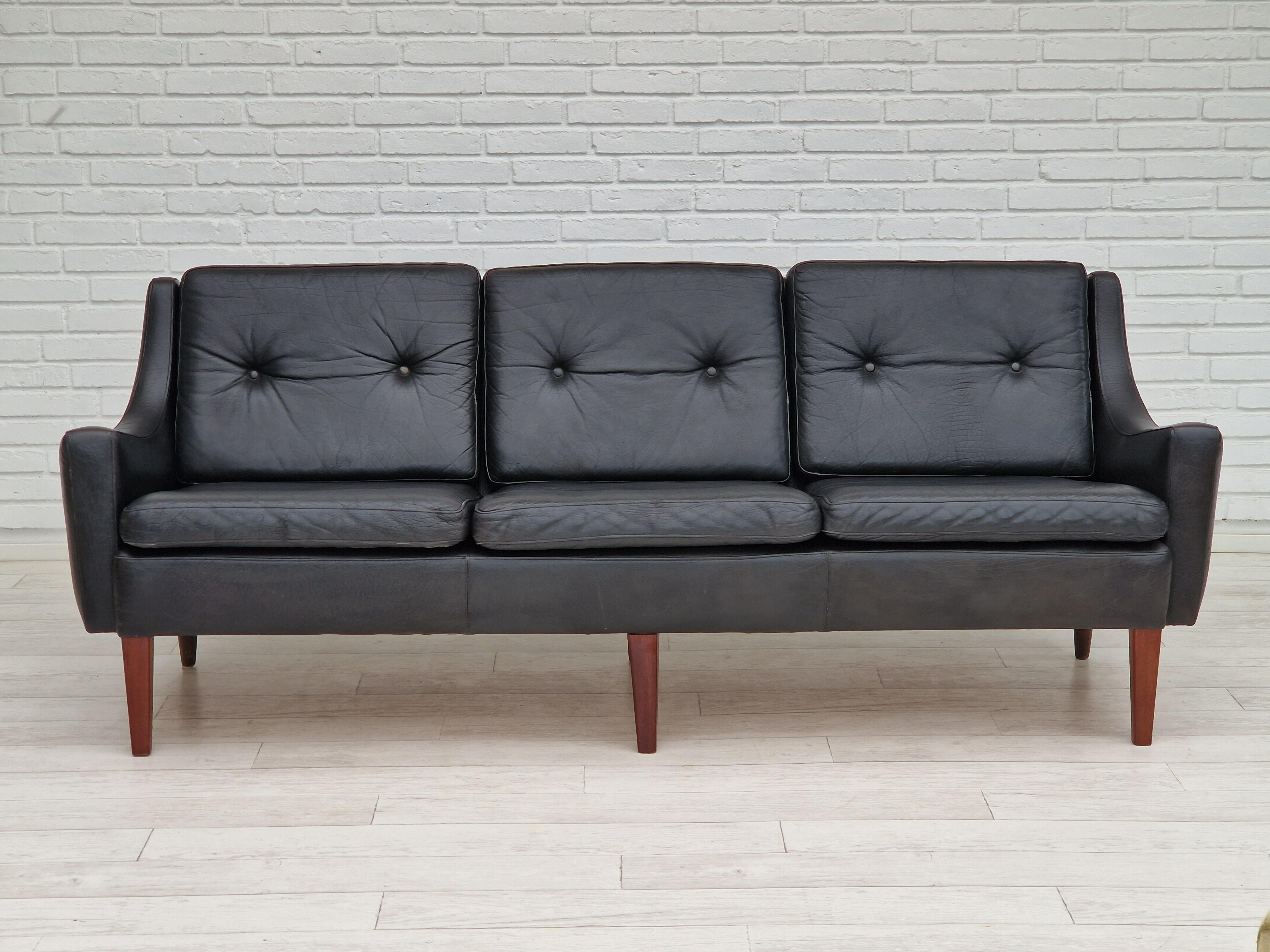 Sofa Vejen Polstermøbelfabrik, 1970s, Danish design