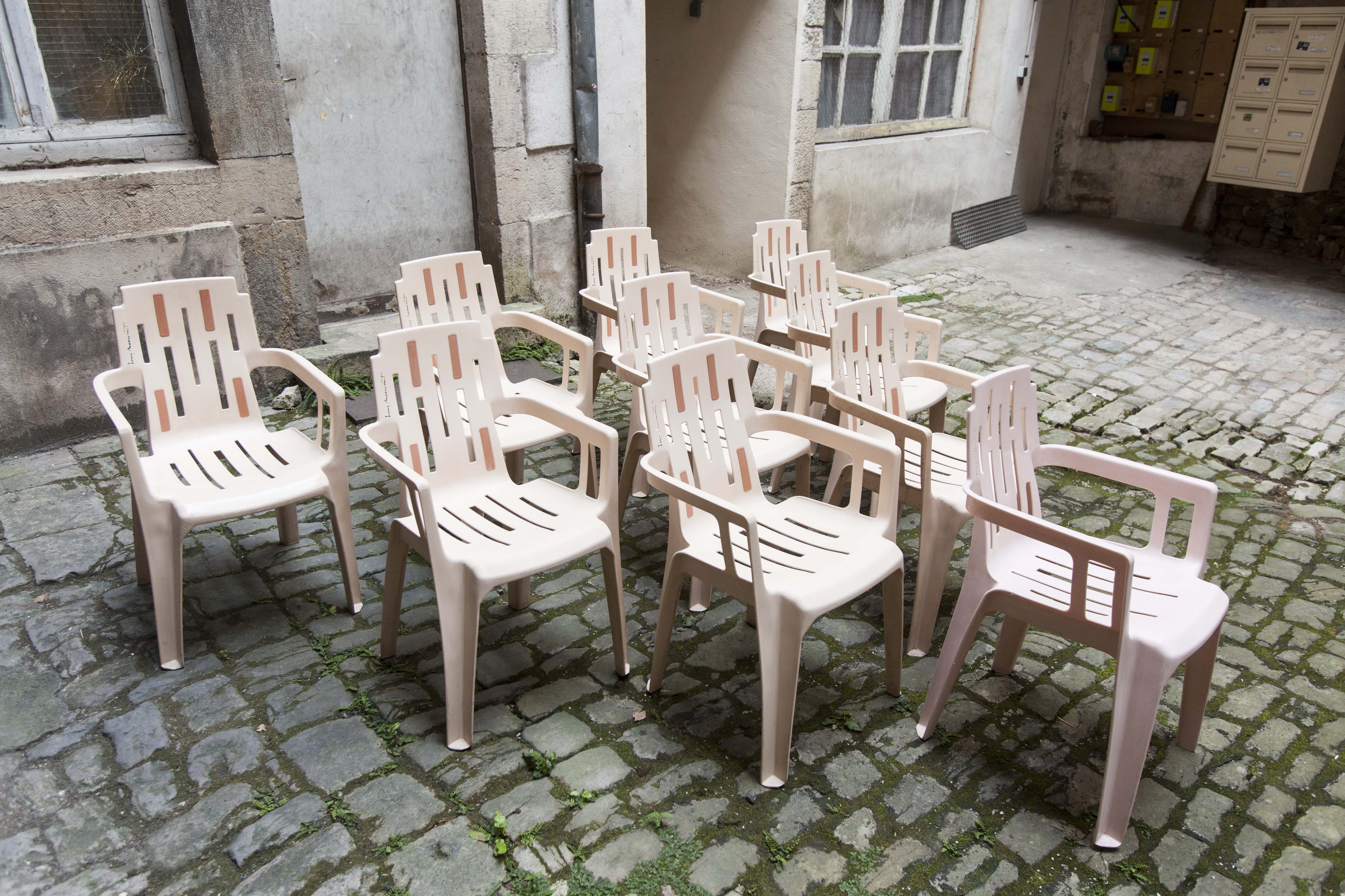 Set of 10 chairs mambo Stamp Henry Massonnet by Pierre Paulin