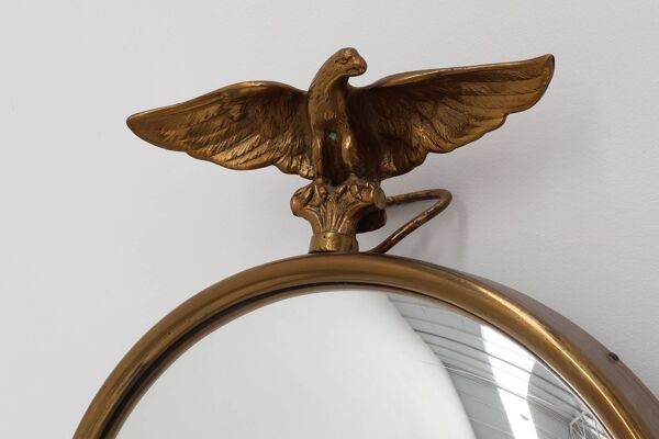 Petit miroir convexe décoratif doré de style Empire avec aigle, France
