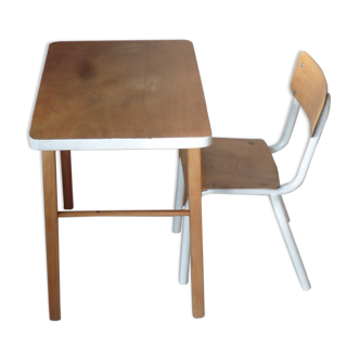 Desk with his chair