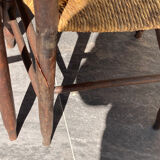 Set of mulched chairs with a straight back