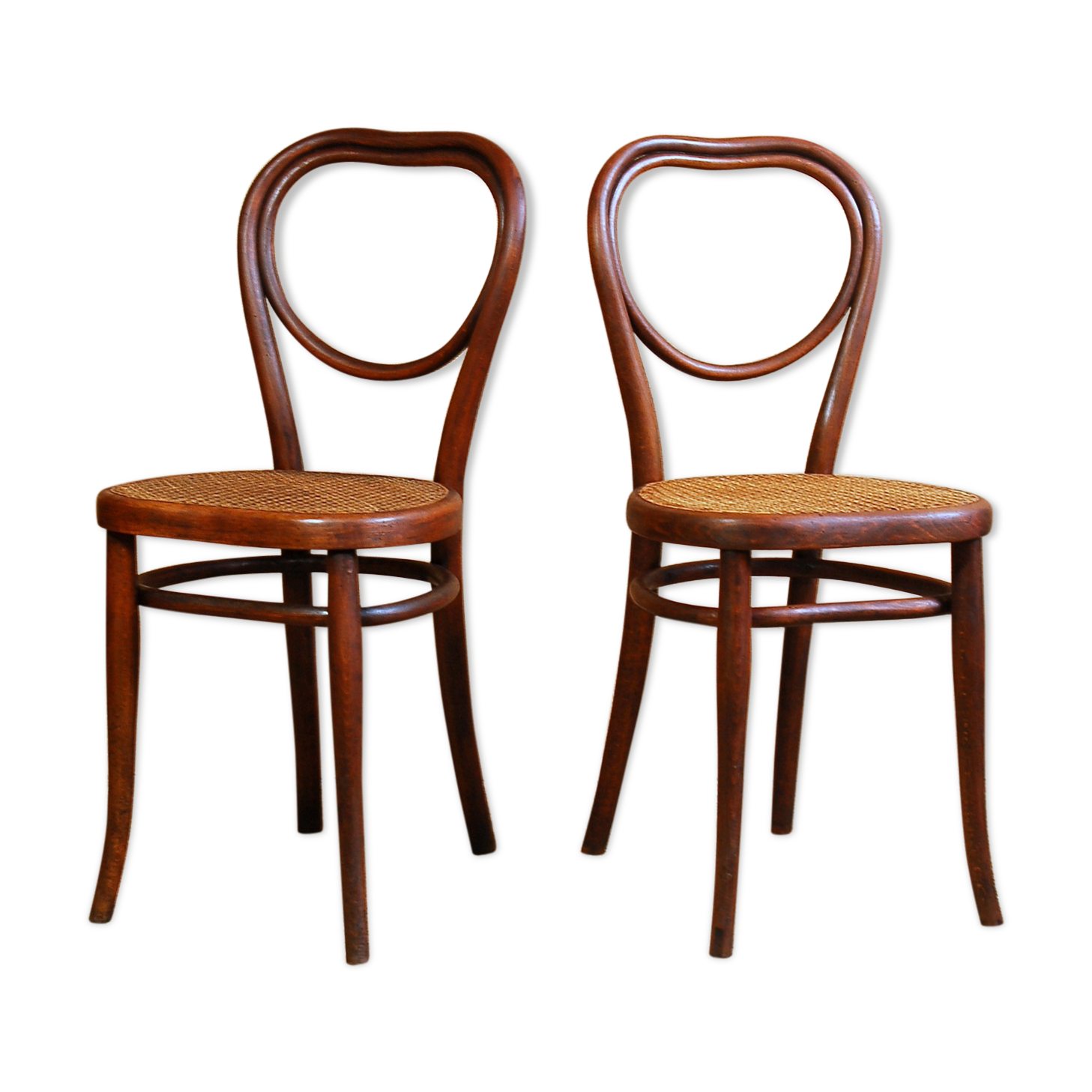 Pair of chairs Thonet No.28 20th end heart shape
