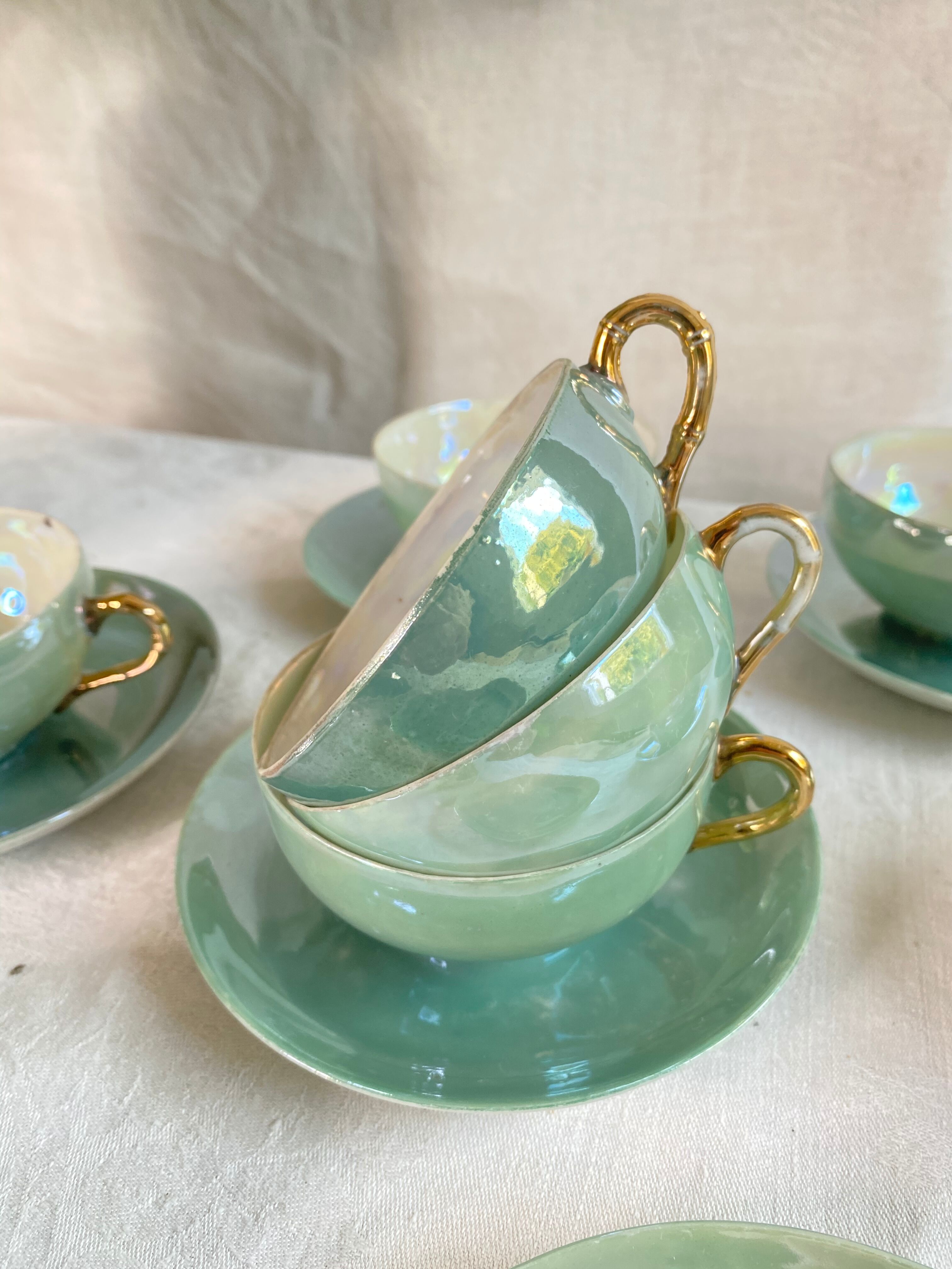 Japanese Nacrée porcelain coffee cups