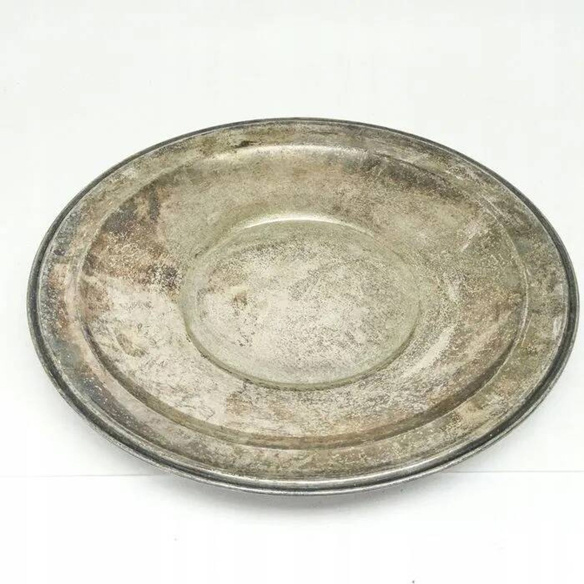 N1v tray in art deco style