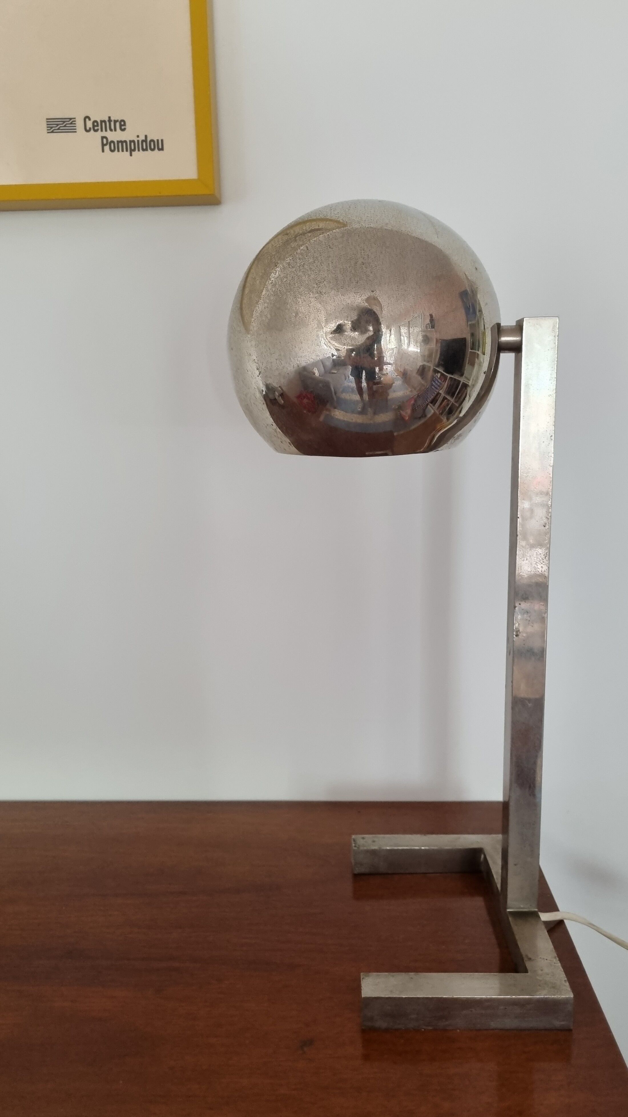 Eyeball vintage metal lamp