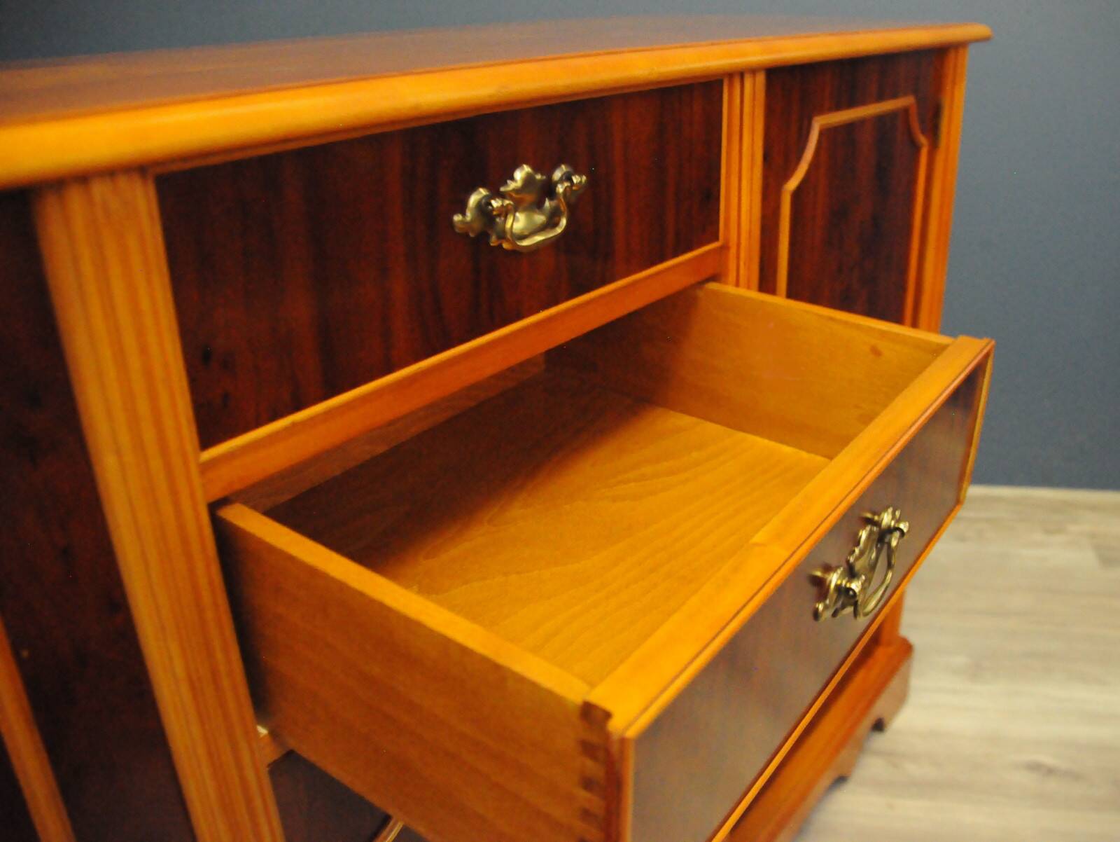 Commode signée Möbel Franz W. Allemagne