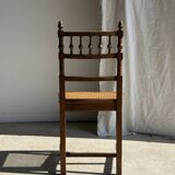 Chaise classique ancienne en bois et cannage