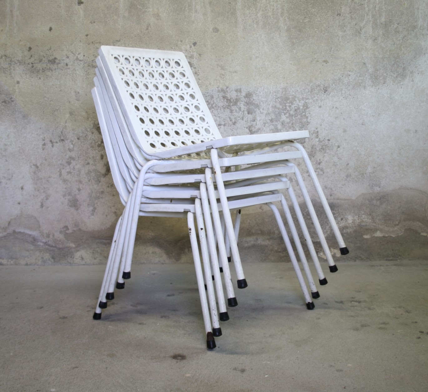 Set of five vintage patio chairs