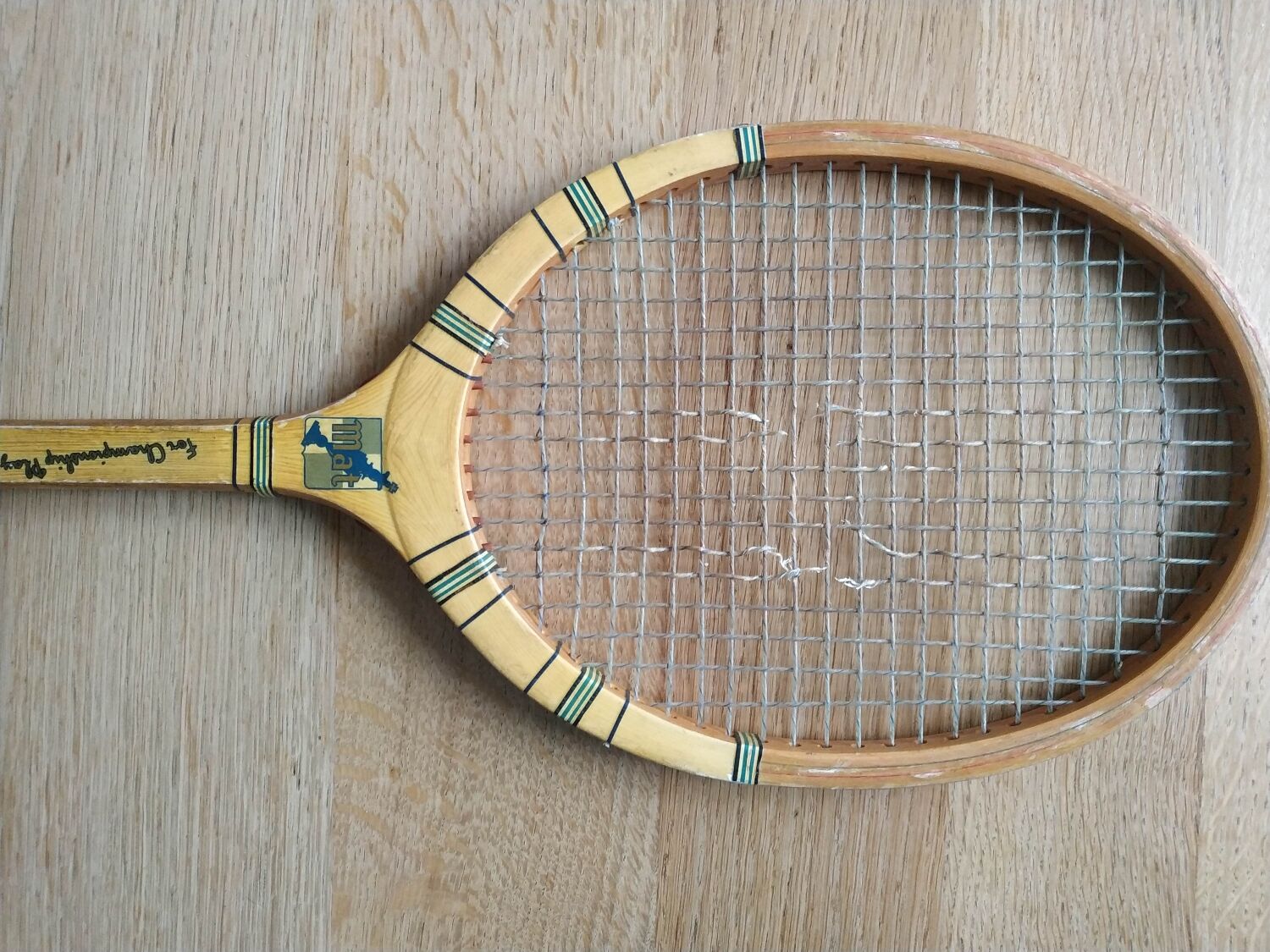 Tennis racket