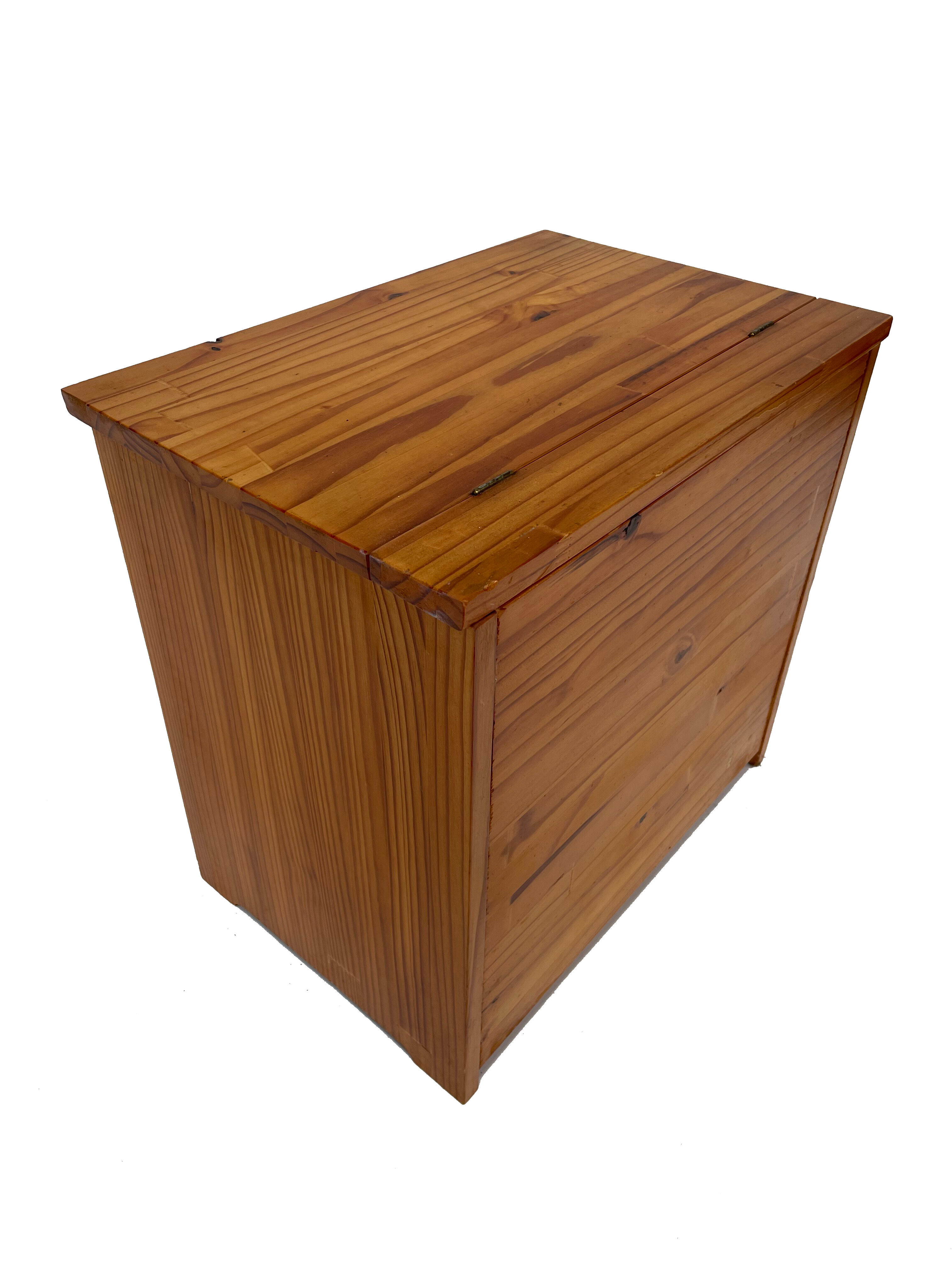 Caisse en pin