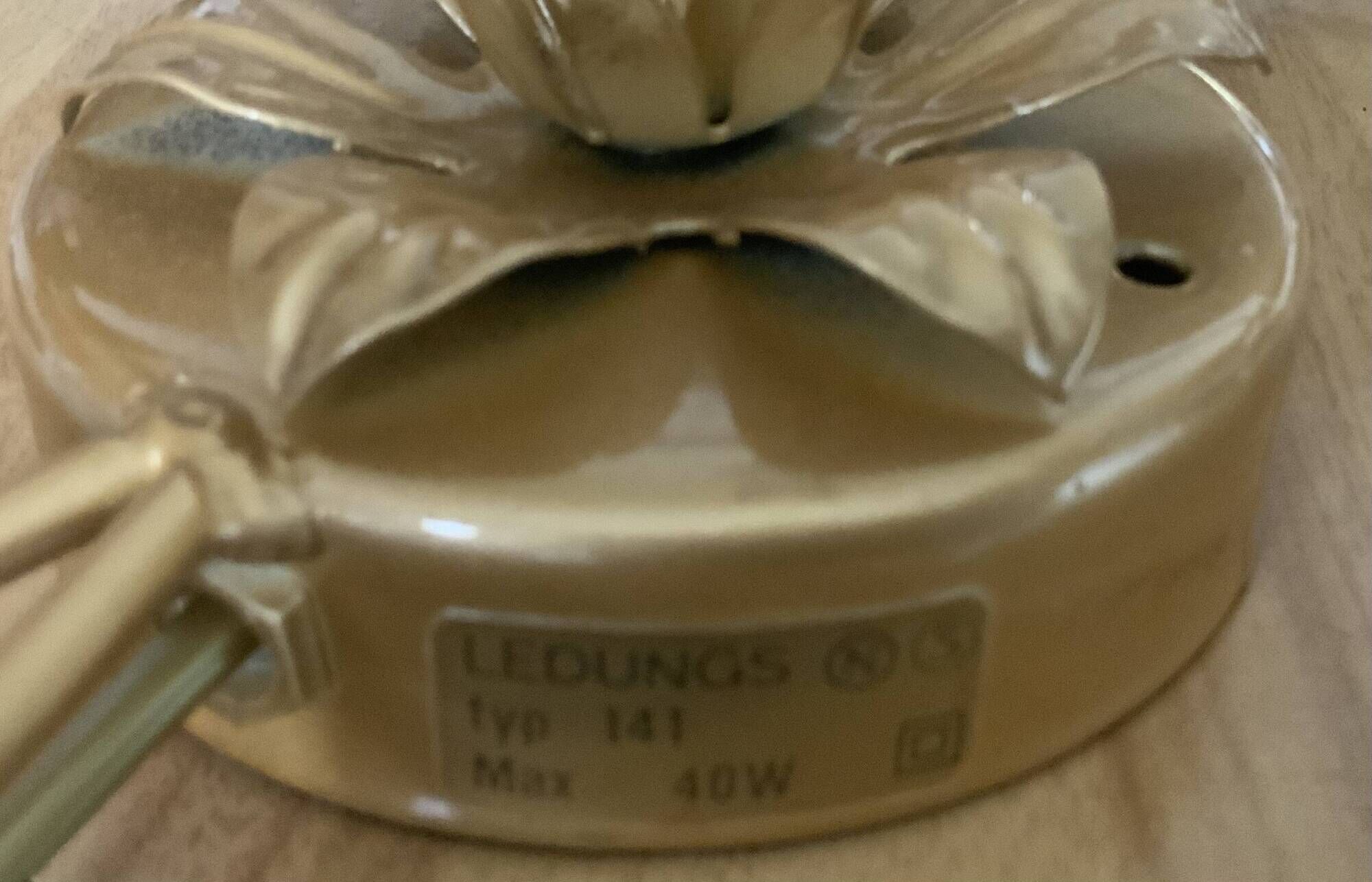 Hollywood regency Style Metal Gold Wall Light Sconce Floral 1970s, by Ledungs