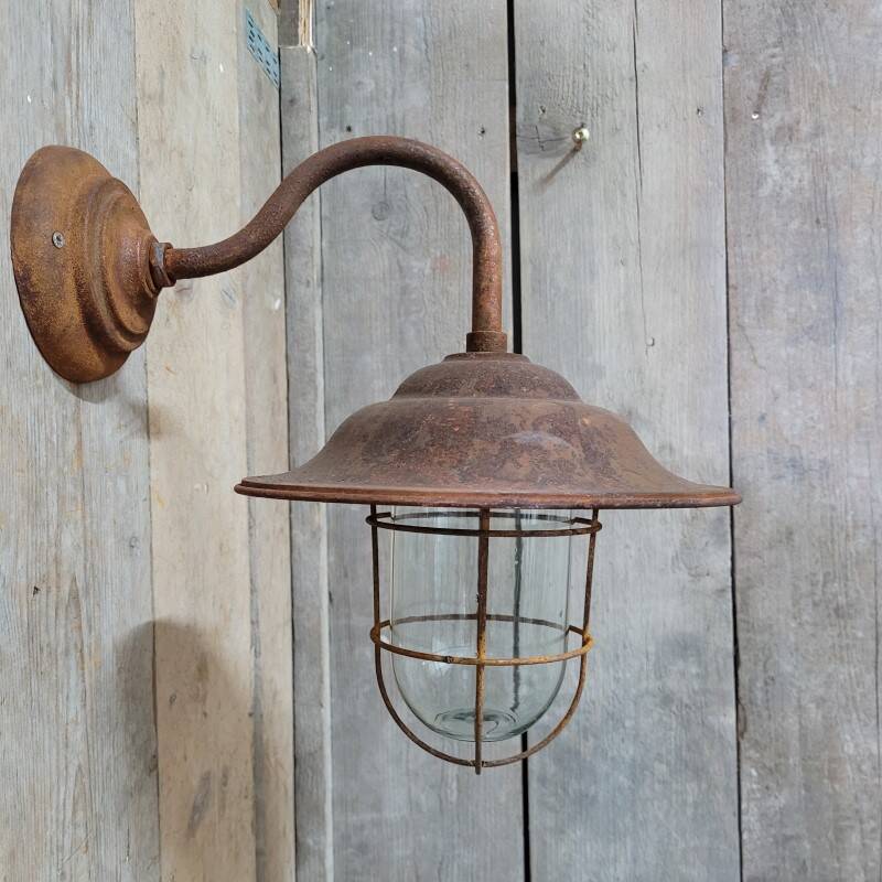 Applique murale French Rusty Barn Lamp