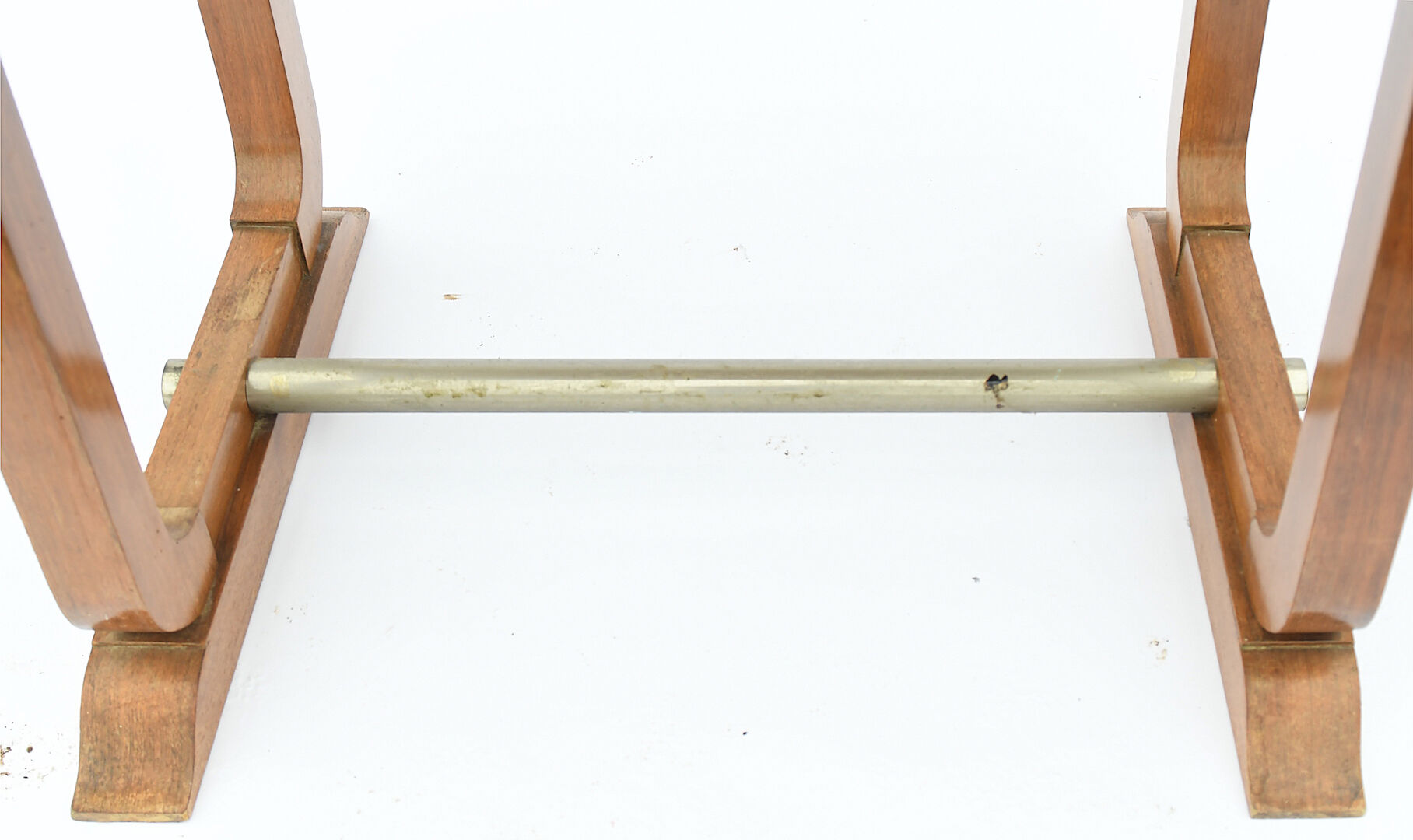 Portfolio table from the 1940s