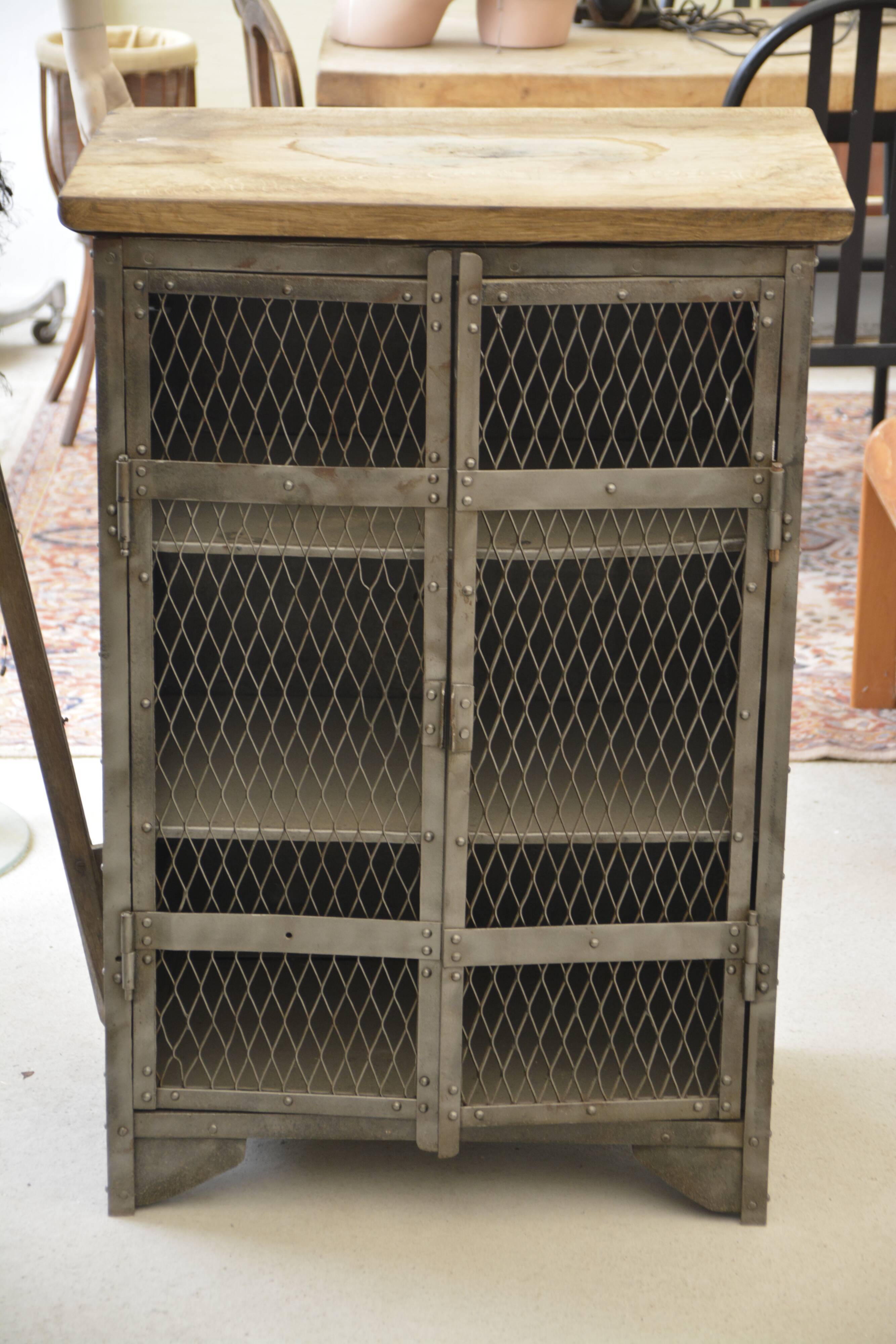 Industrial workshop furniture