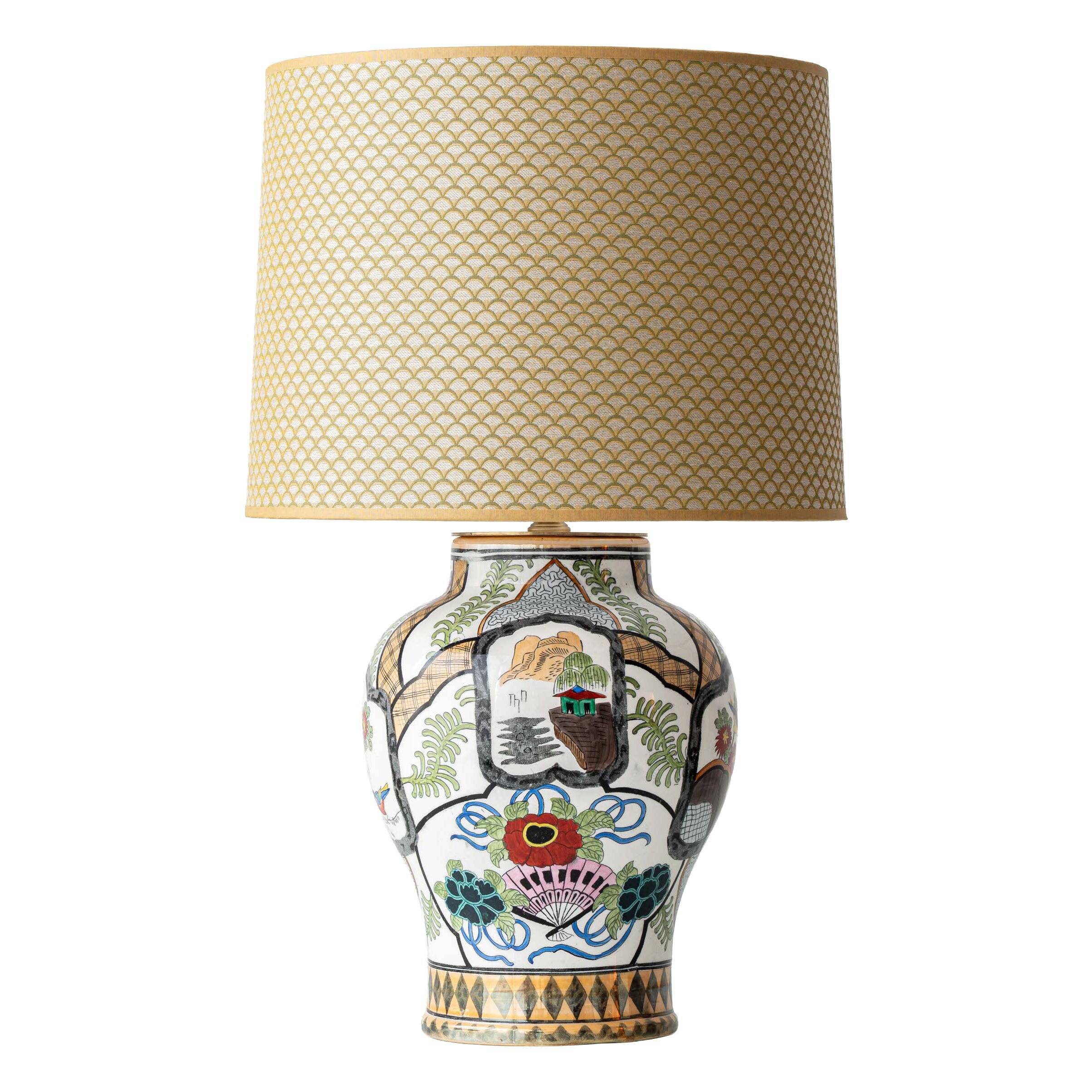 Chinese porcelain table lamp hand-painted by Petrus Regout, circa 1880, new lampshade.