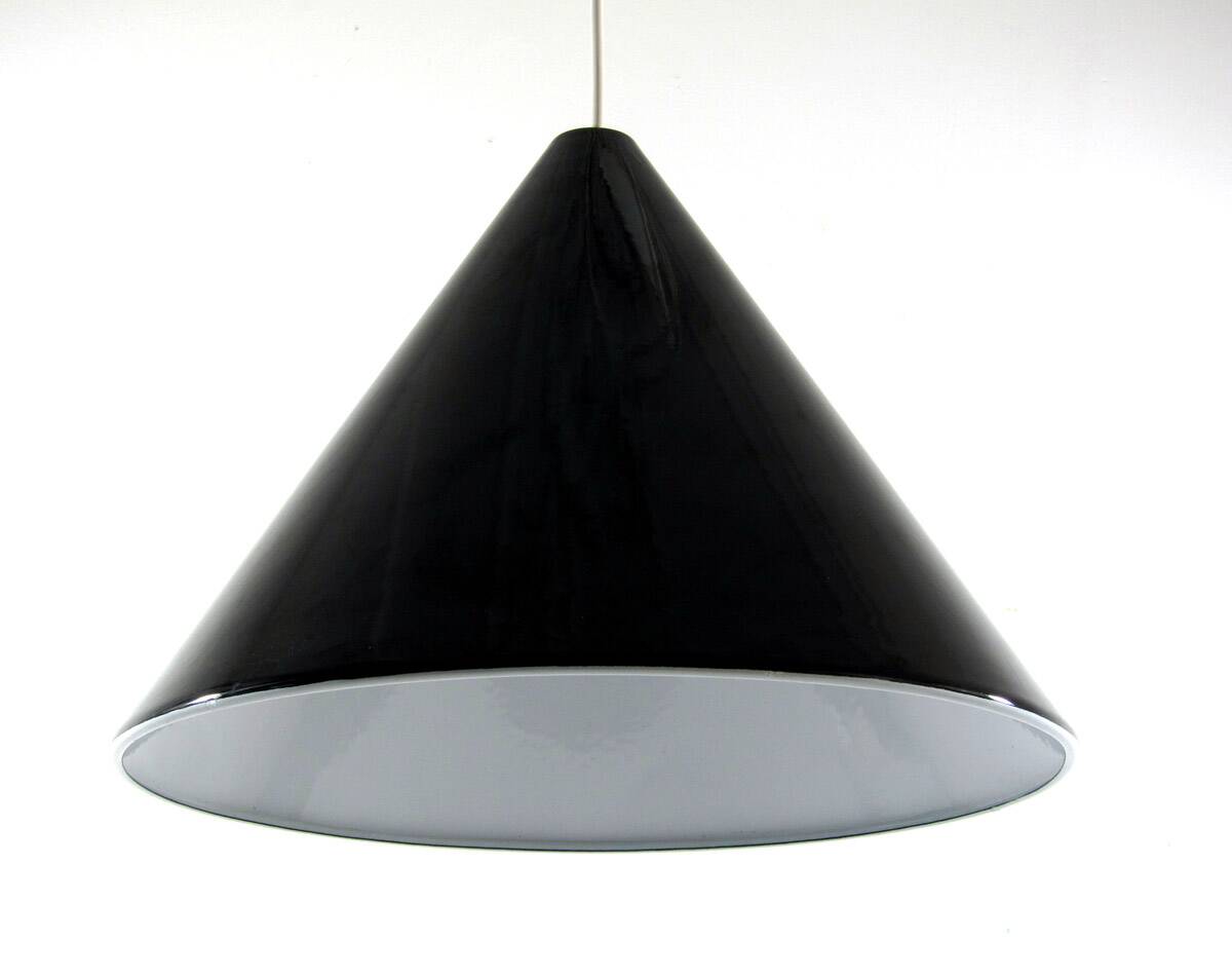 Arne Jacobsen Poulsen black 1960s billiard pendant