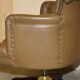 Fauteuil de bureau Chesterfield capitonné cuir George Smith