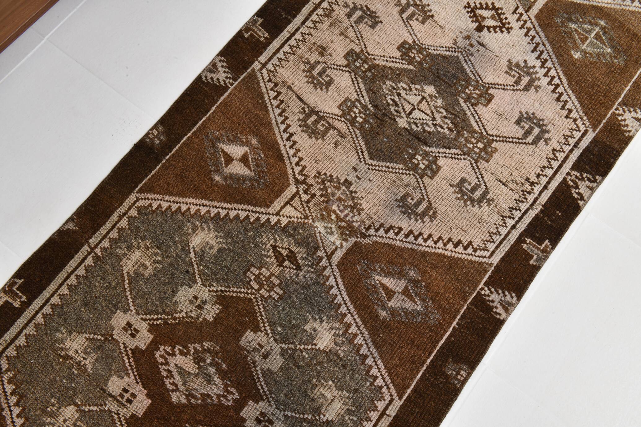 3x10 Dark Brown Oriental Persian Runner Rug 87x302Cm SK 21984