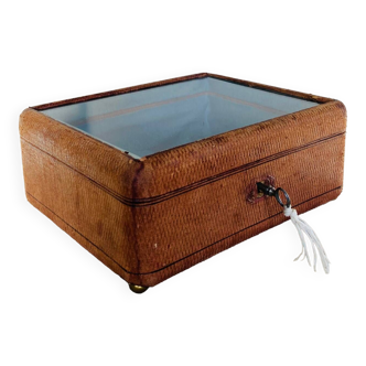 Napoleon III jewelry box in leather from the 19th century, padded interior, beveled glass