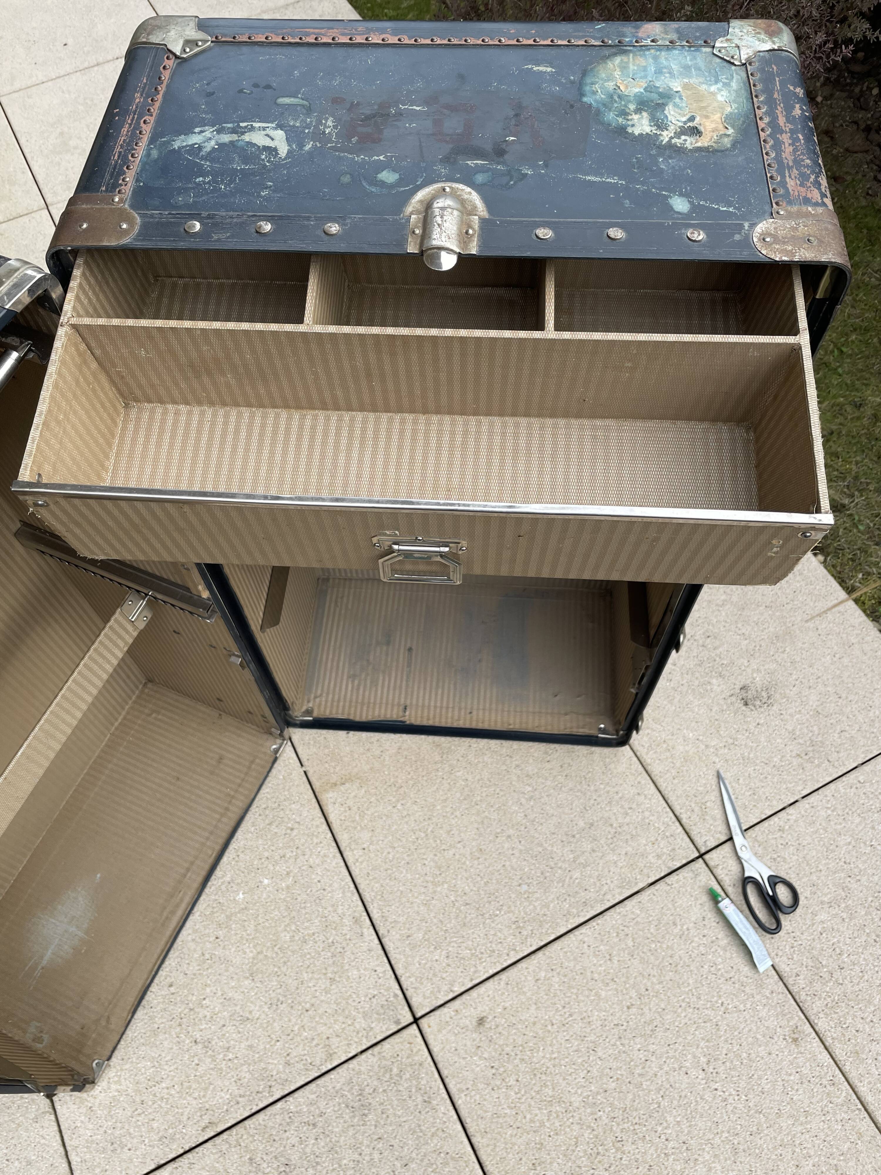 Trunk cabin/Trunk cabinet "Ermett"