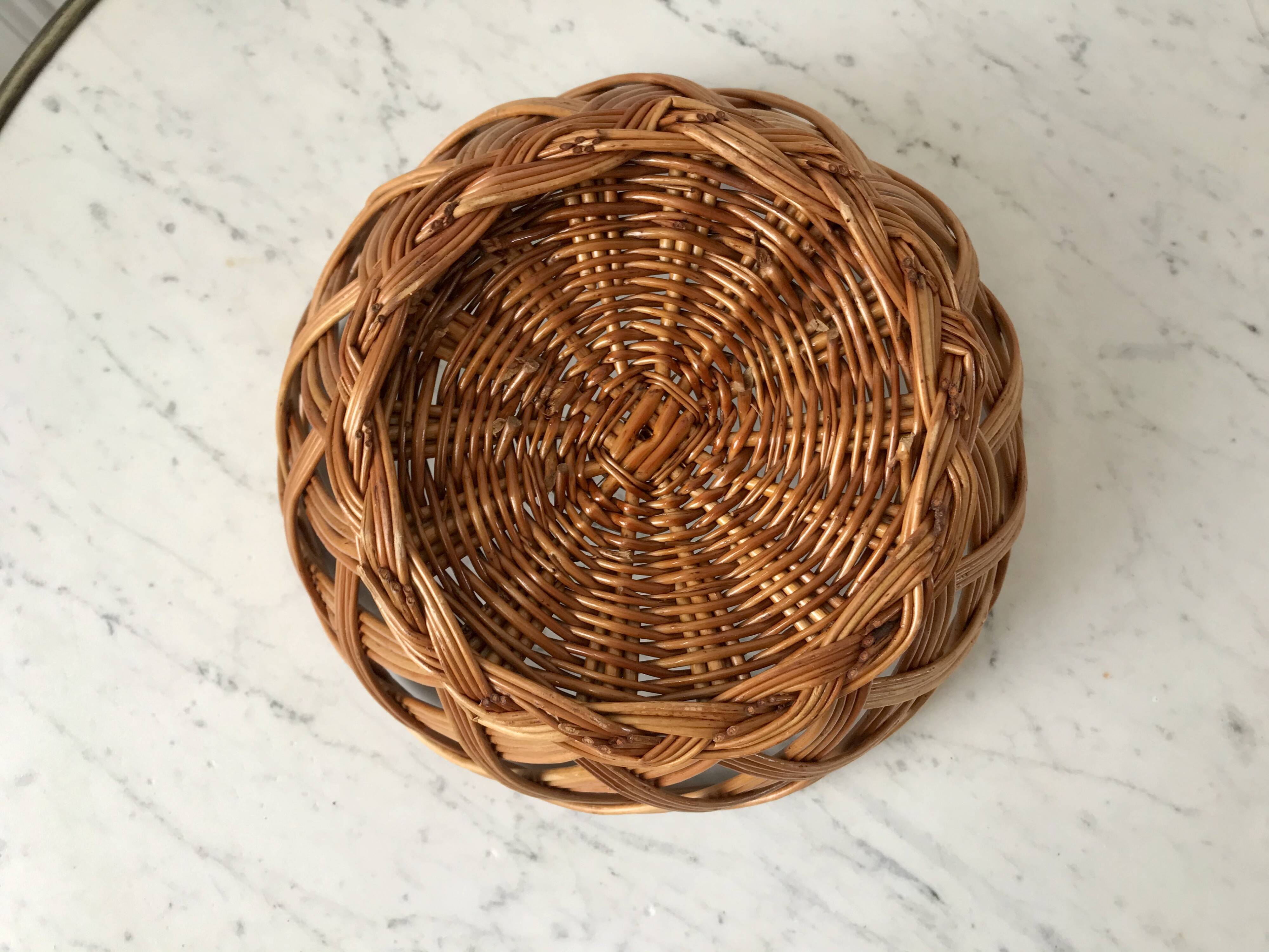Petite panière en rotin vintage années 60-70