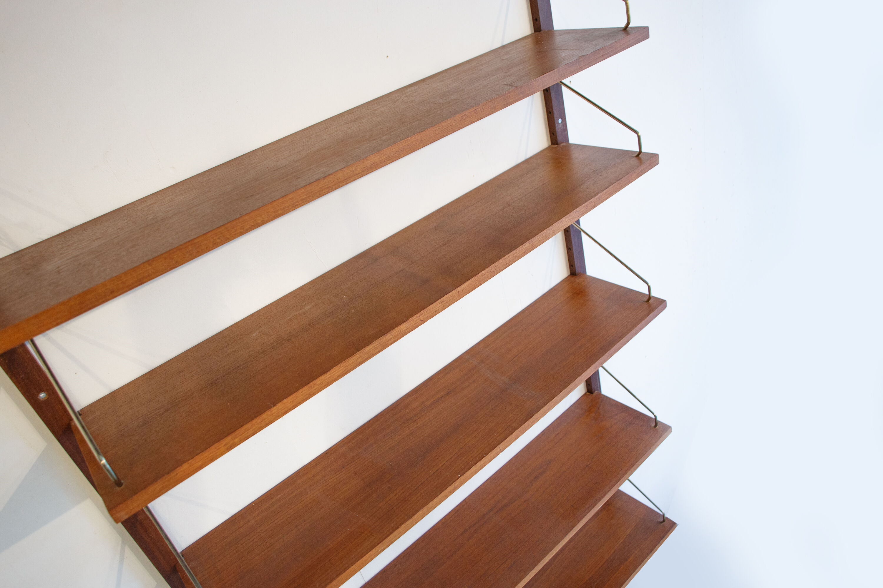 Vintage Poul Cadovius library 1960