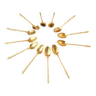 12 gold-plated metal teaspoons