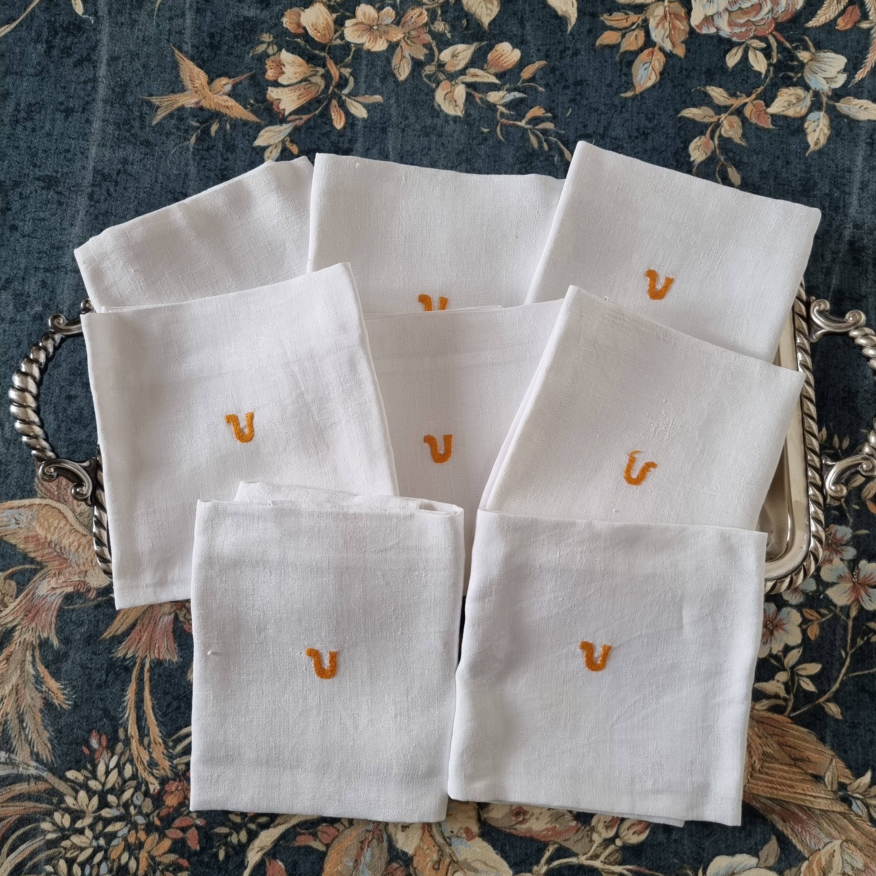 8 Anagram “V” Orange cotton fabric napkins