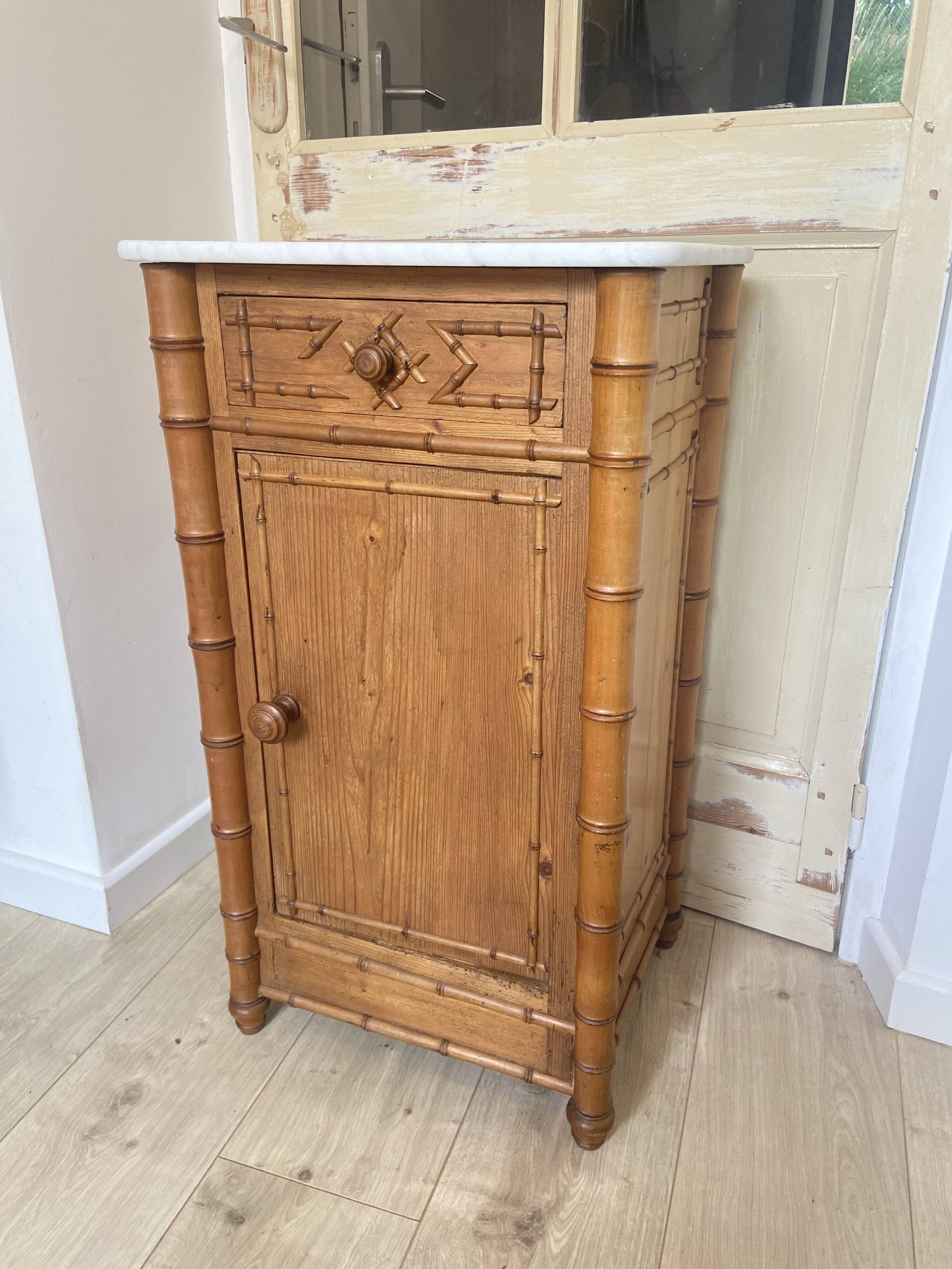 Bedside table / nightstand in pitchpin pine wood and bamboo with marble top
