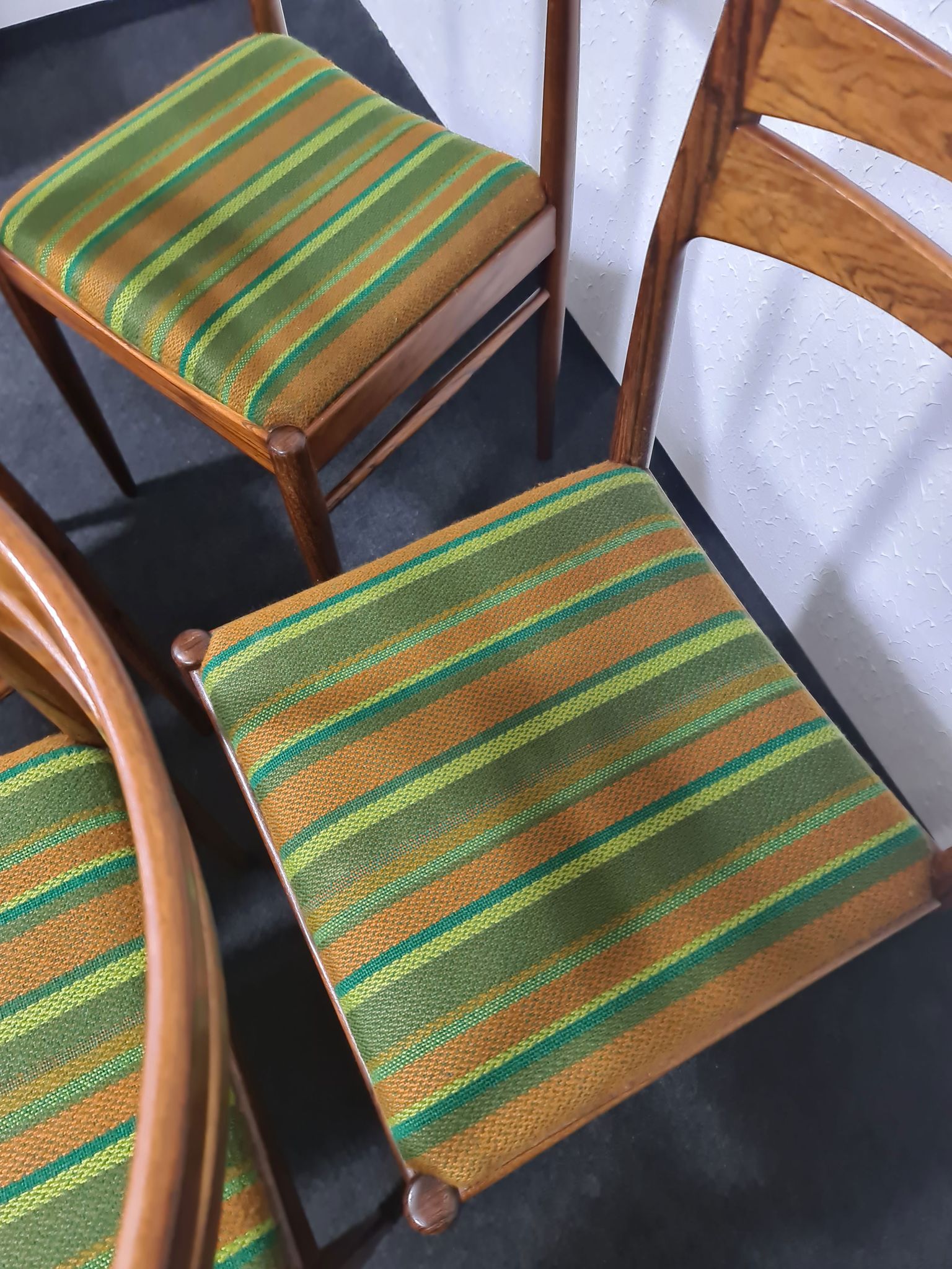 Chaises à manger en palissandre