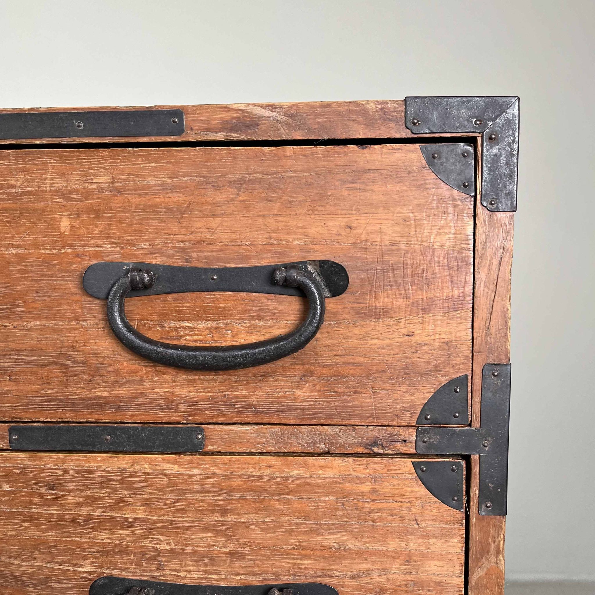 Commode japonaise Tansu ladenkast Taishō (1912-1926)
