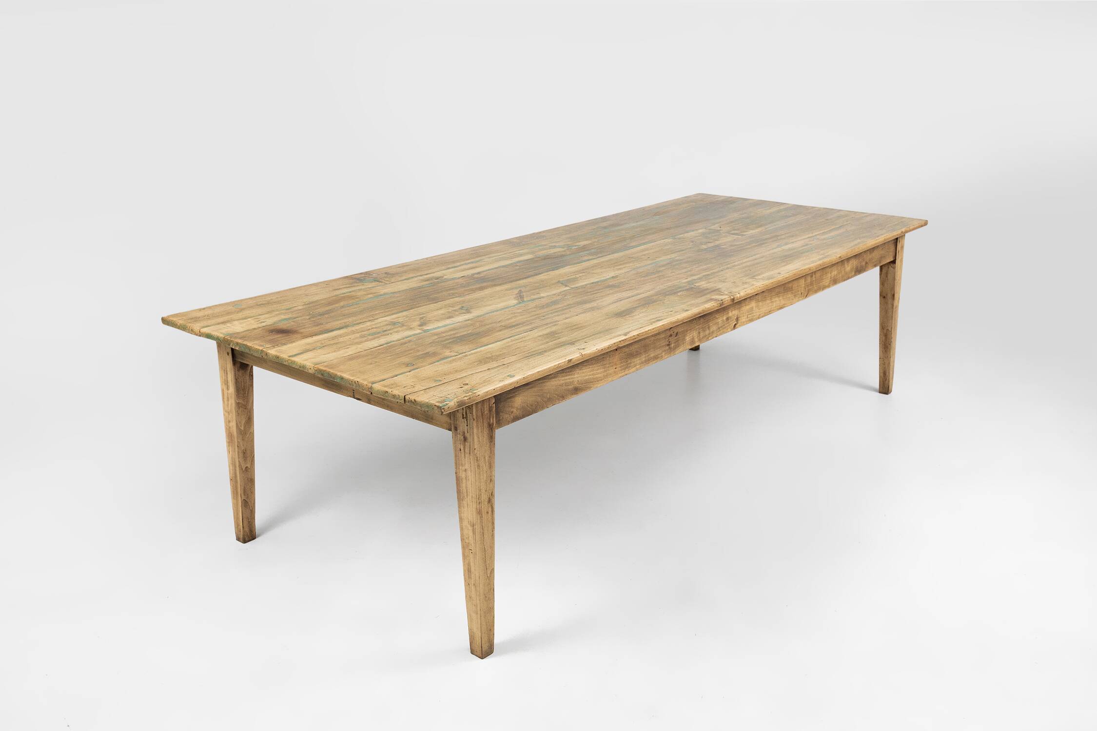 Grande table de ferme rustique en bois d'orme, France vers 1800