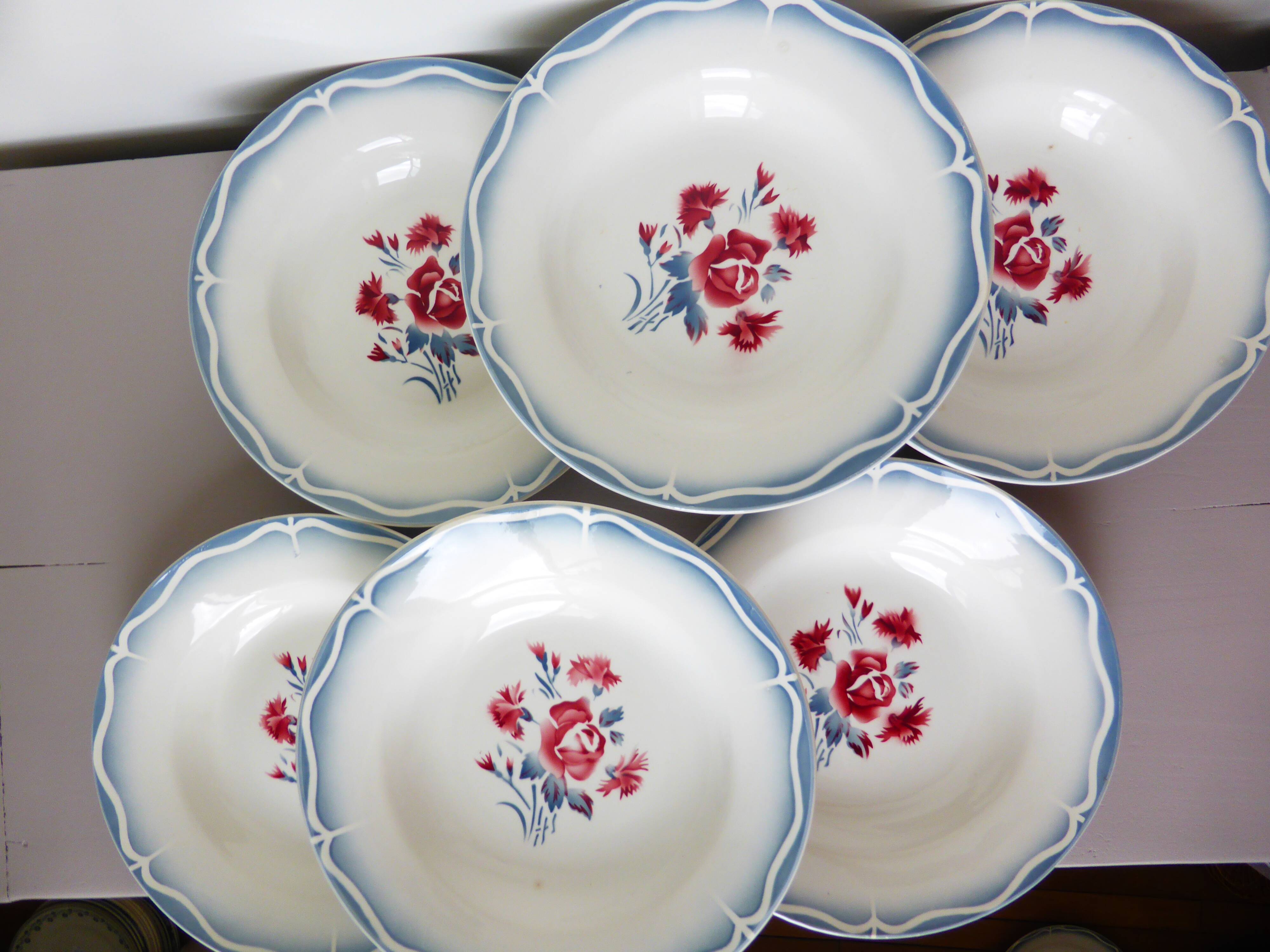 6 vintage Digoin Sarreguemines soup plates, Nina Rosa model