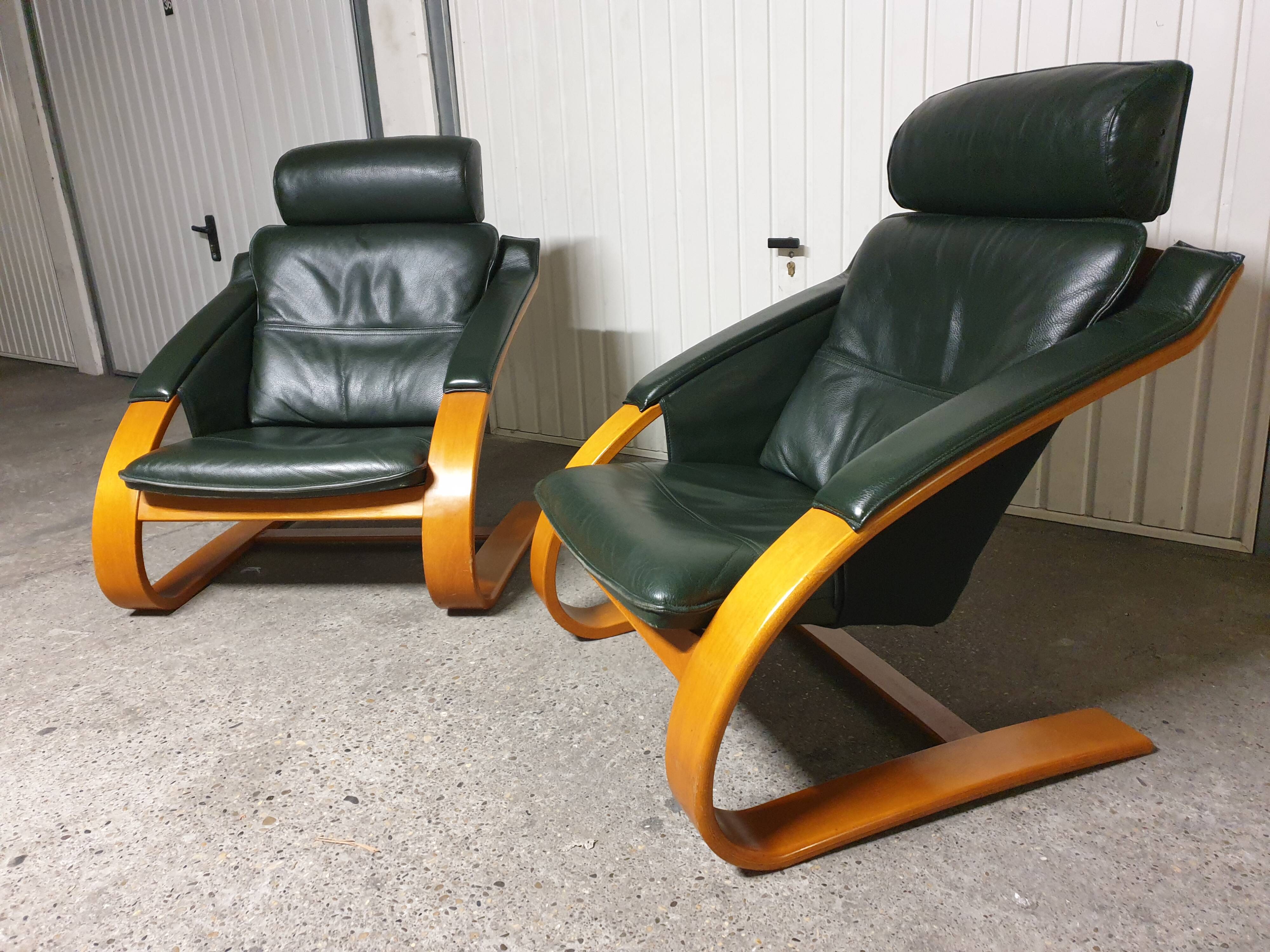 Pair of Nelo Sweden Mid-Century lounge chairs