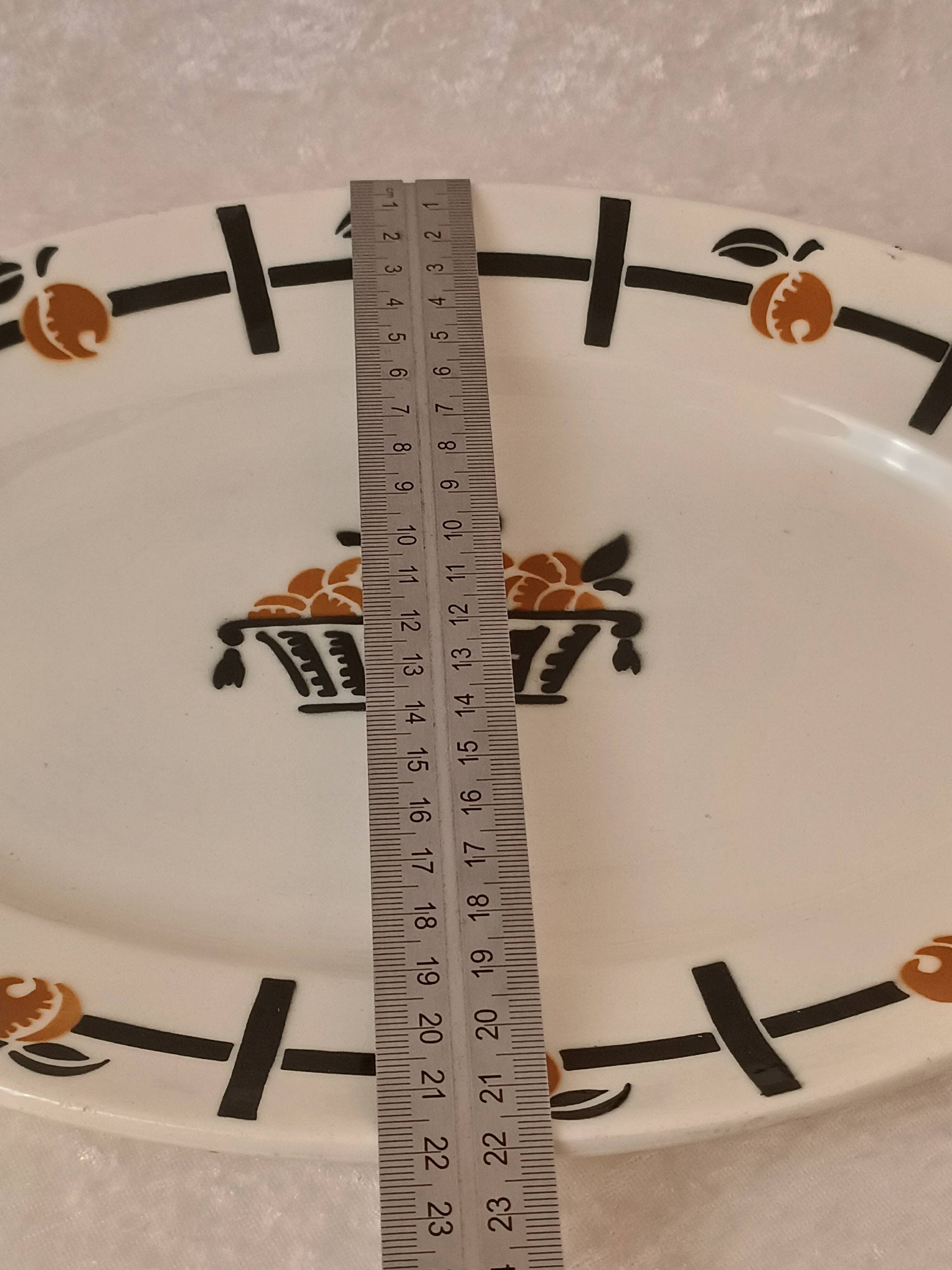 Plat ovale Panier d'abricots Badonviller