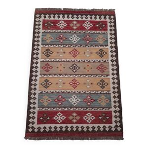 Tapis kilim kibak fait