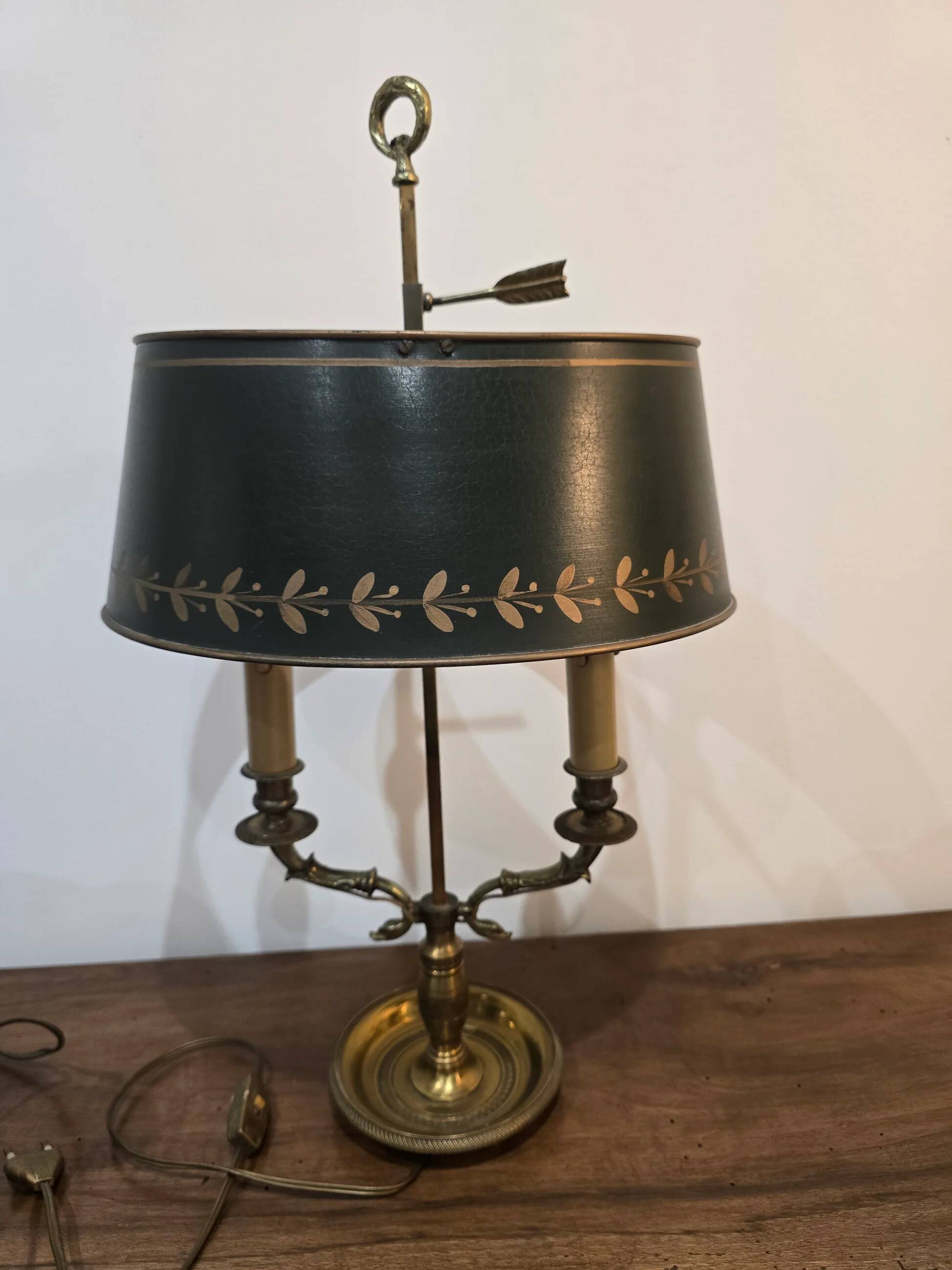 Empire two-light bouillotte lamp in brass