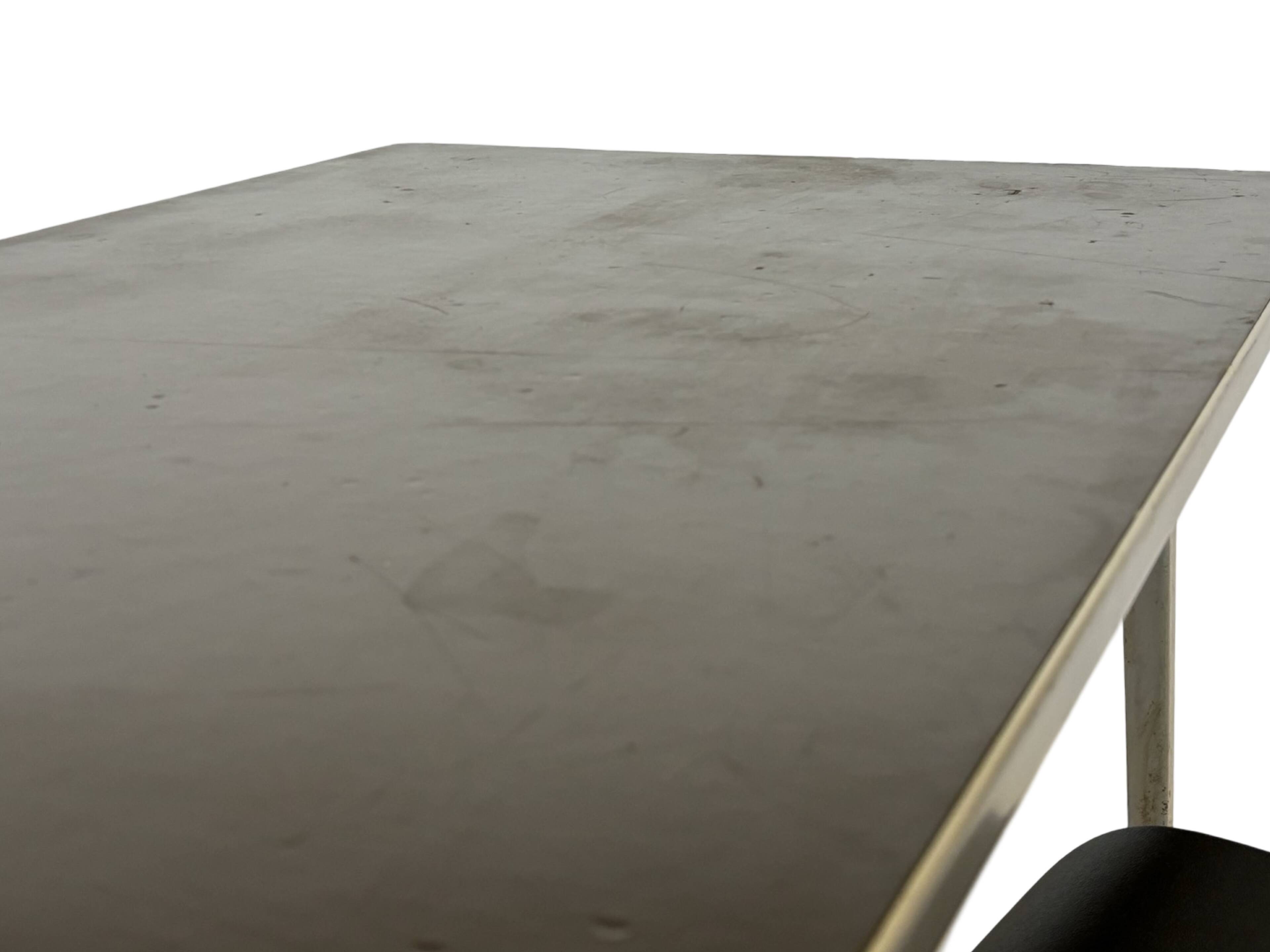 Vintage Reform dining table design Friso Kramer Ahrend de Cirkel