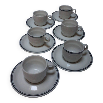 6 bistro cups with saucers