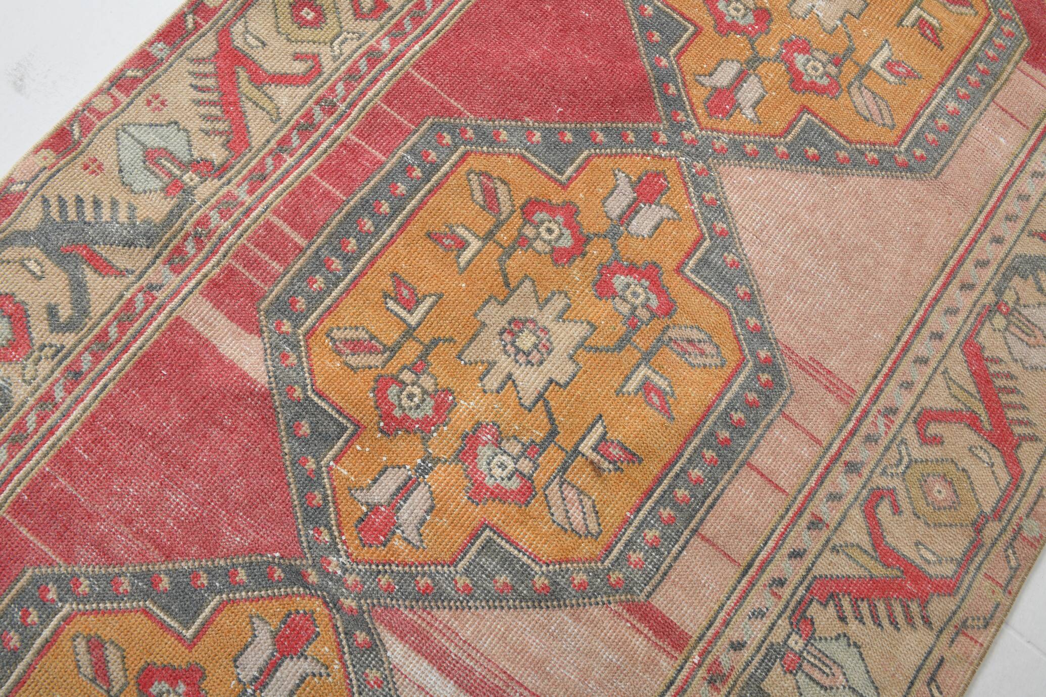 3x9 Red Classic Vintage Persian Runner Rug, 104x280Cm