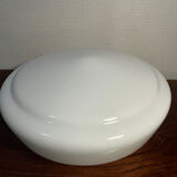 Suspension globe opalin, pavillon doré Pascot