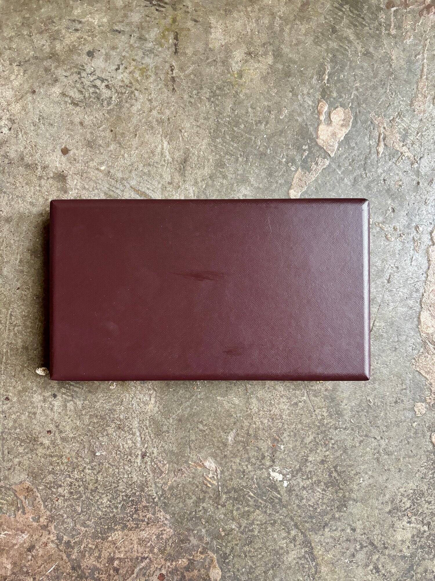 12 stainless steel and monogrammed bone knives