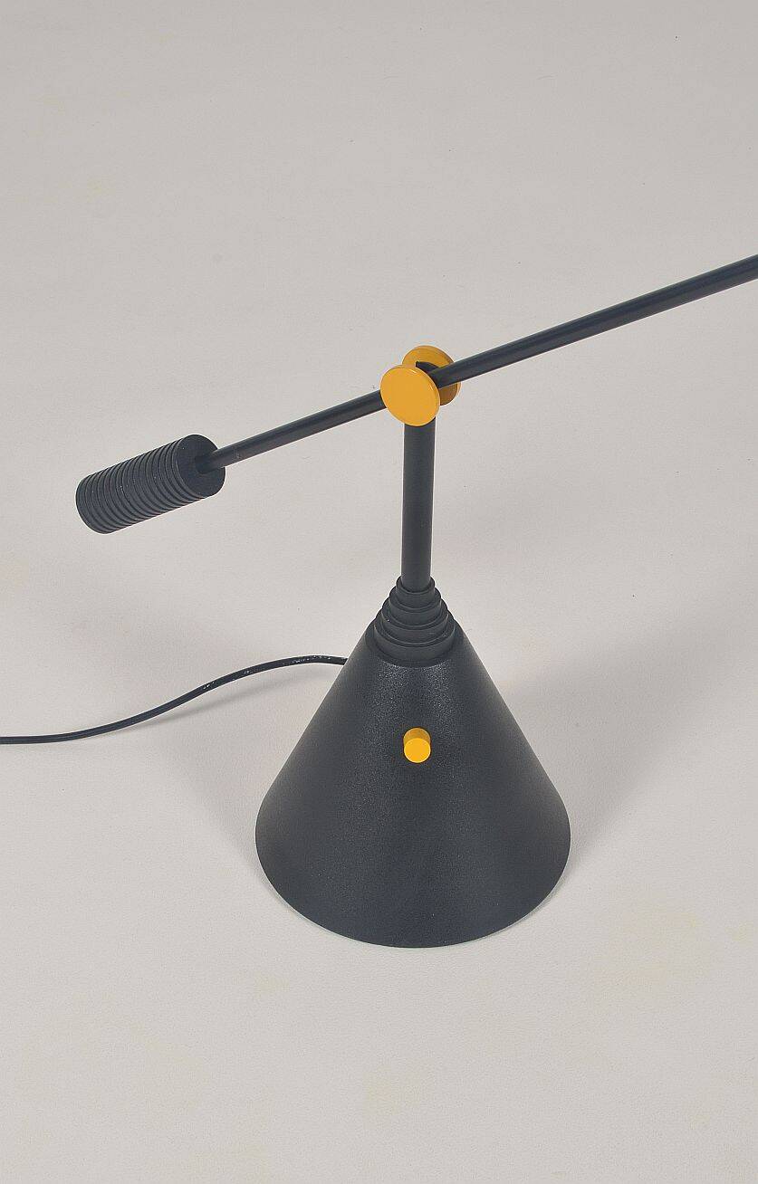 Lampe de bureau italienne réalisée par Luci, années 1980