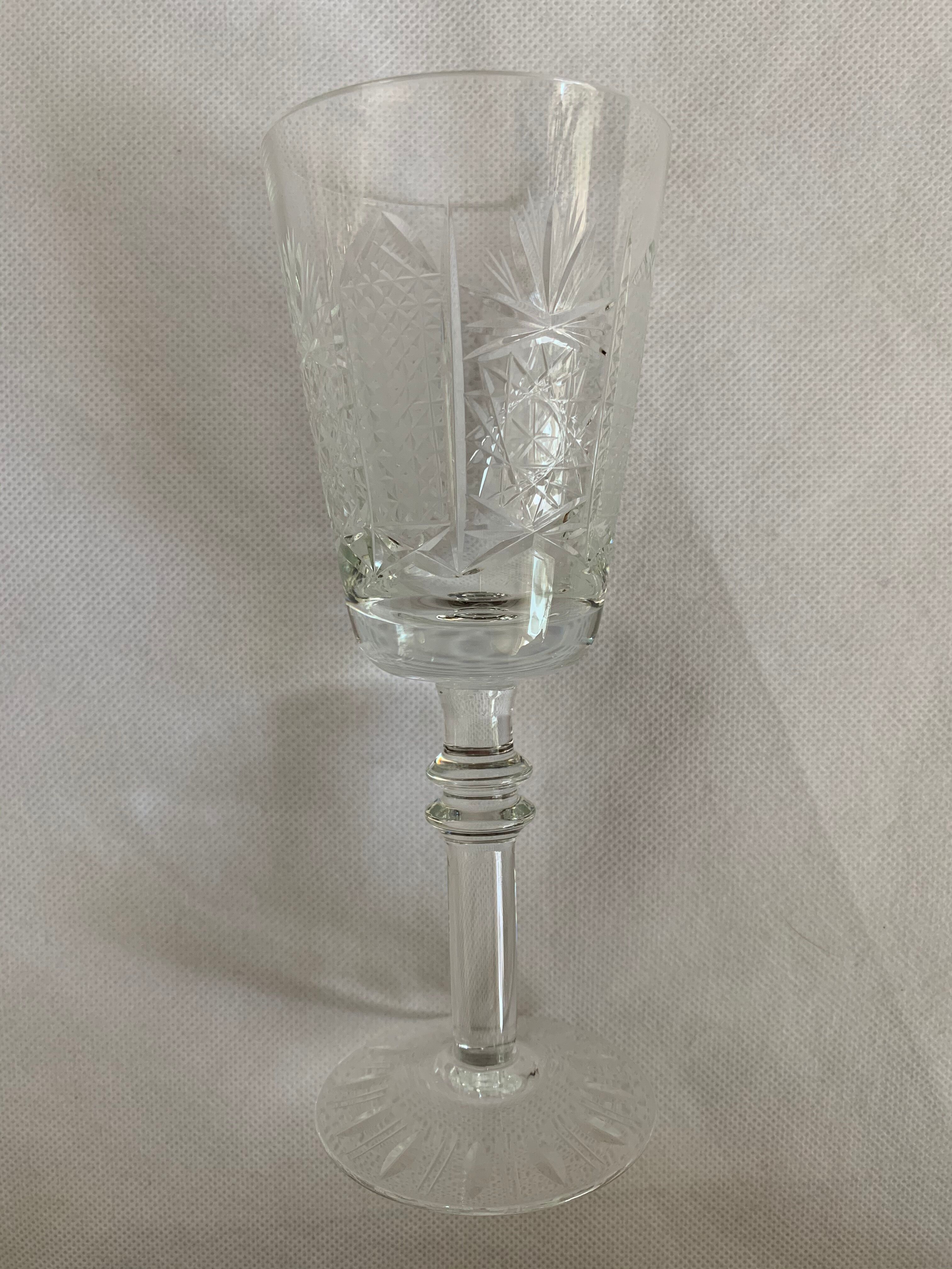 3 Verres en cristal sur pied pour vin blanc