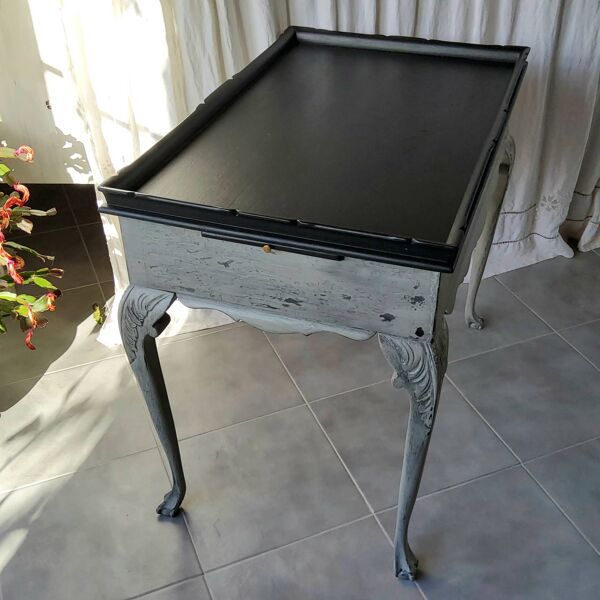 Table à thé patinée
