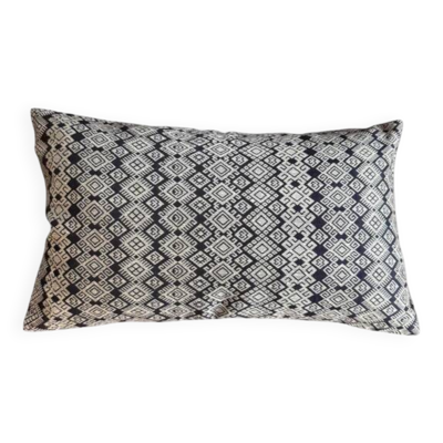 Housse de coussin Kachin bleu marine et beige (RIDA)