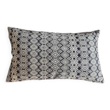 Housse de coussin Kachin bleu marine et beige (RIDA)