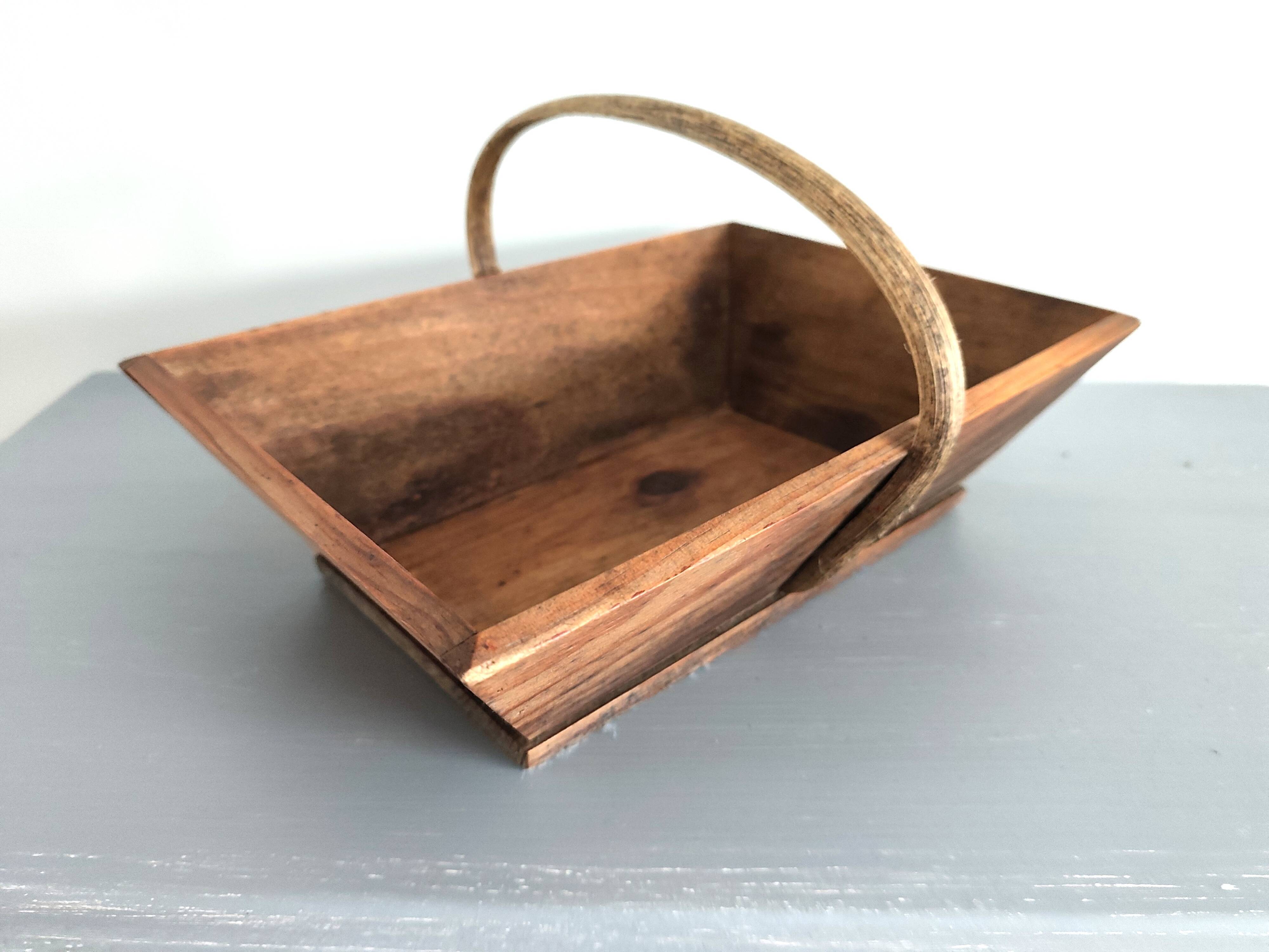 Ancien panier de vendanges en bois