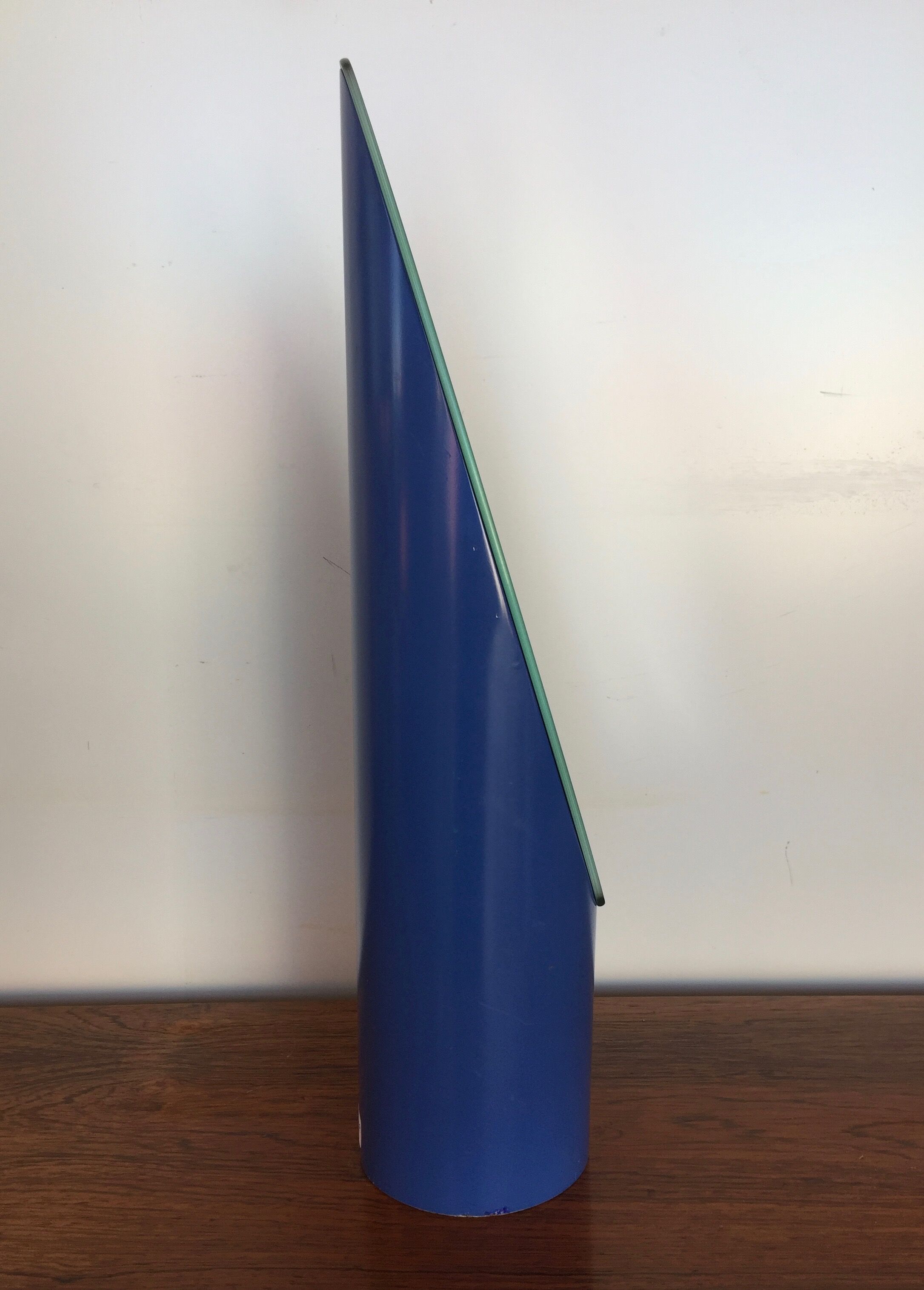 Mirror Lipstick table